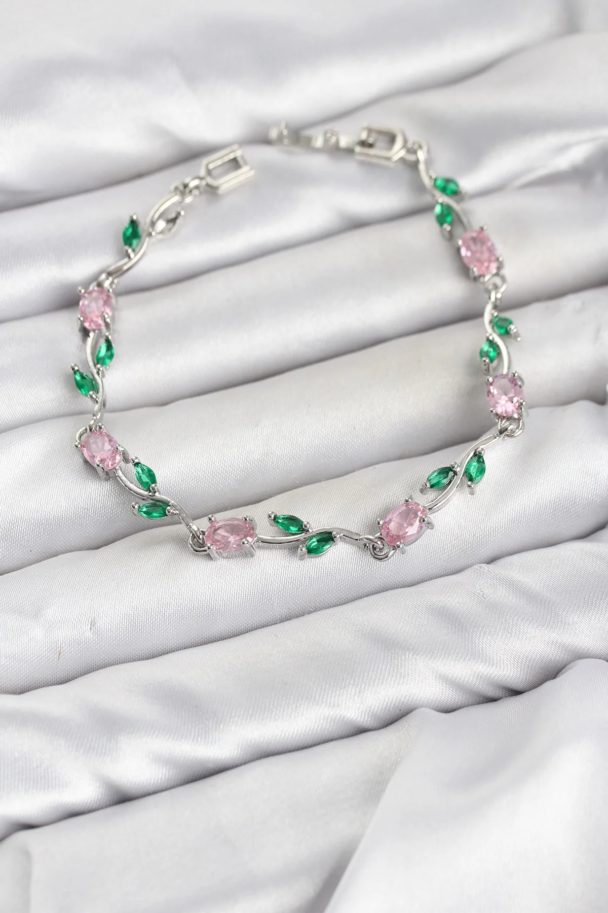 Tegan Pirinç Gümüş Renk Pembe Zirkon Taşlı Çiçek Model Kadın Bileklik TG27BB8590