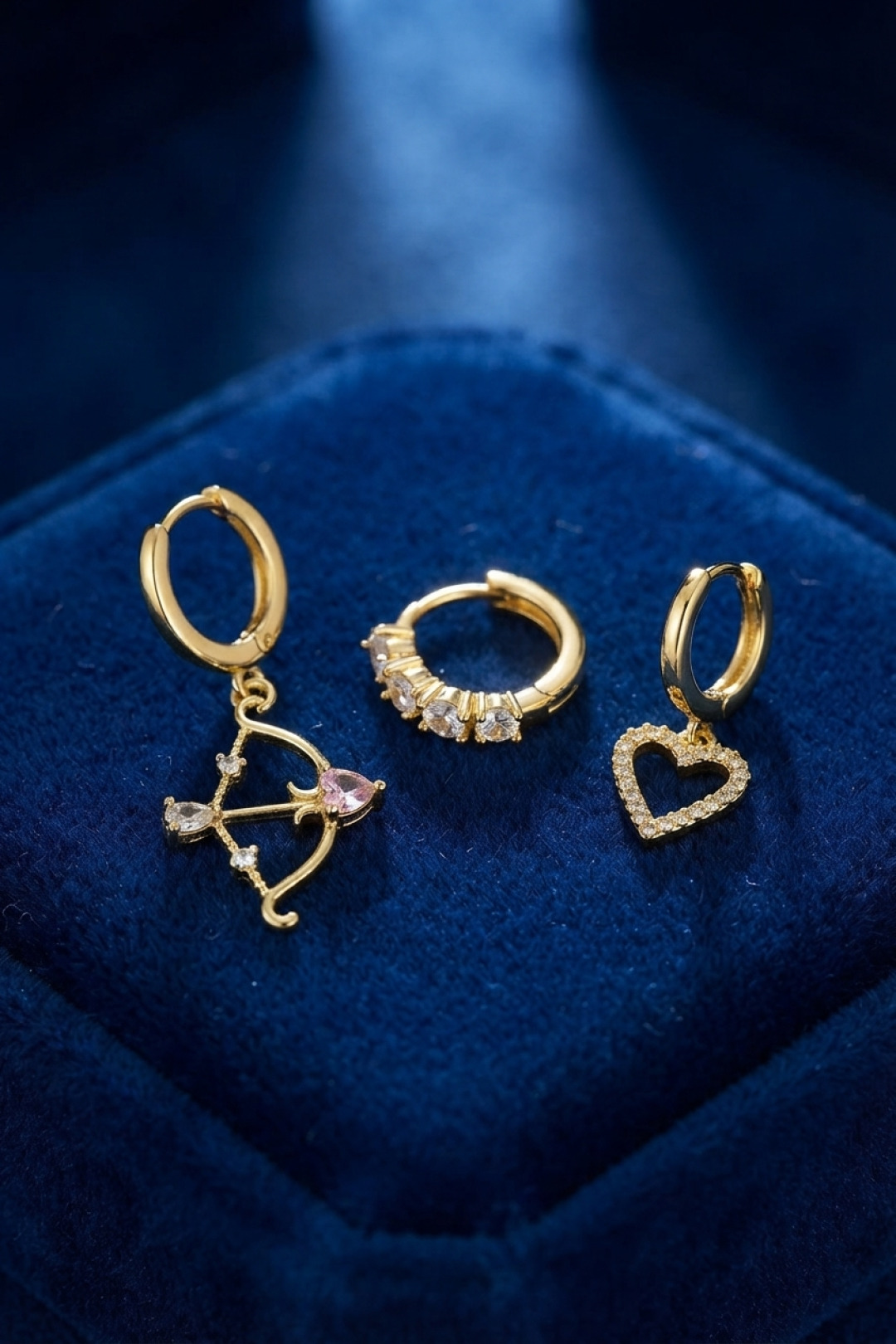 Tegan 3 lü Set Küpe Gold Renk Eros Yay Detaylı TG27BKP11946