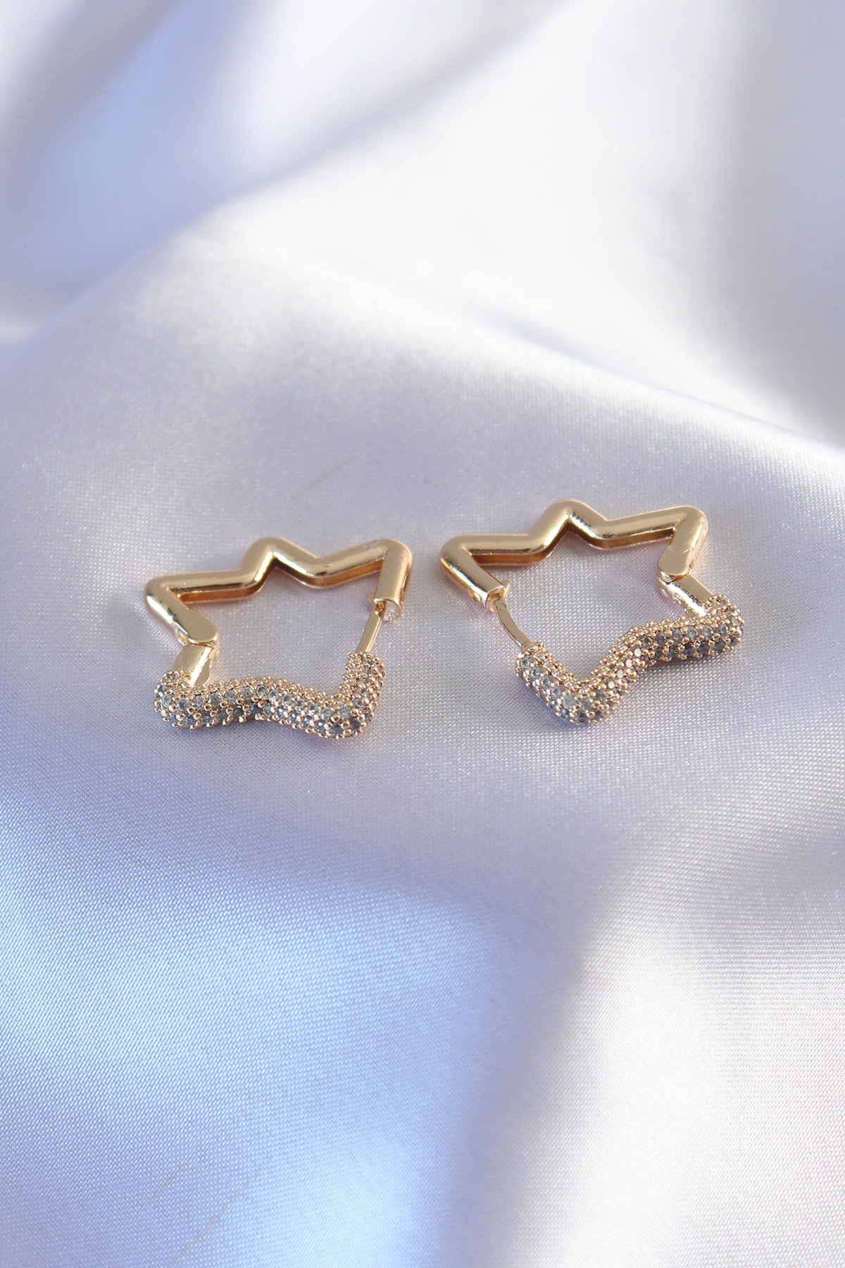 Tegan Gold Renk Zirkon Taşlı Yıldız Model Kadın Küpe TG27BKP7236