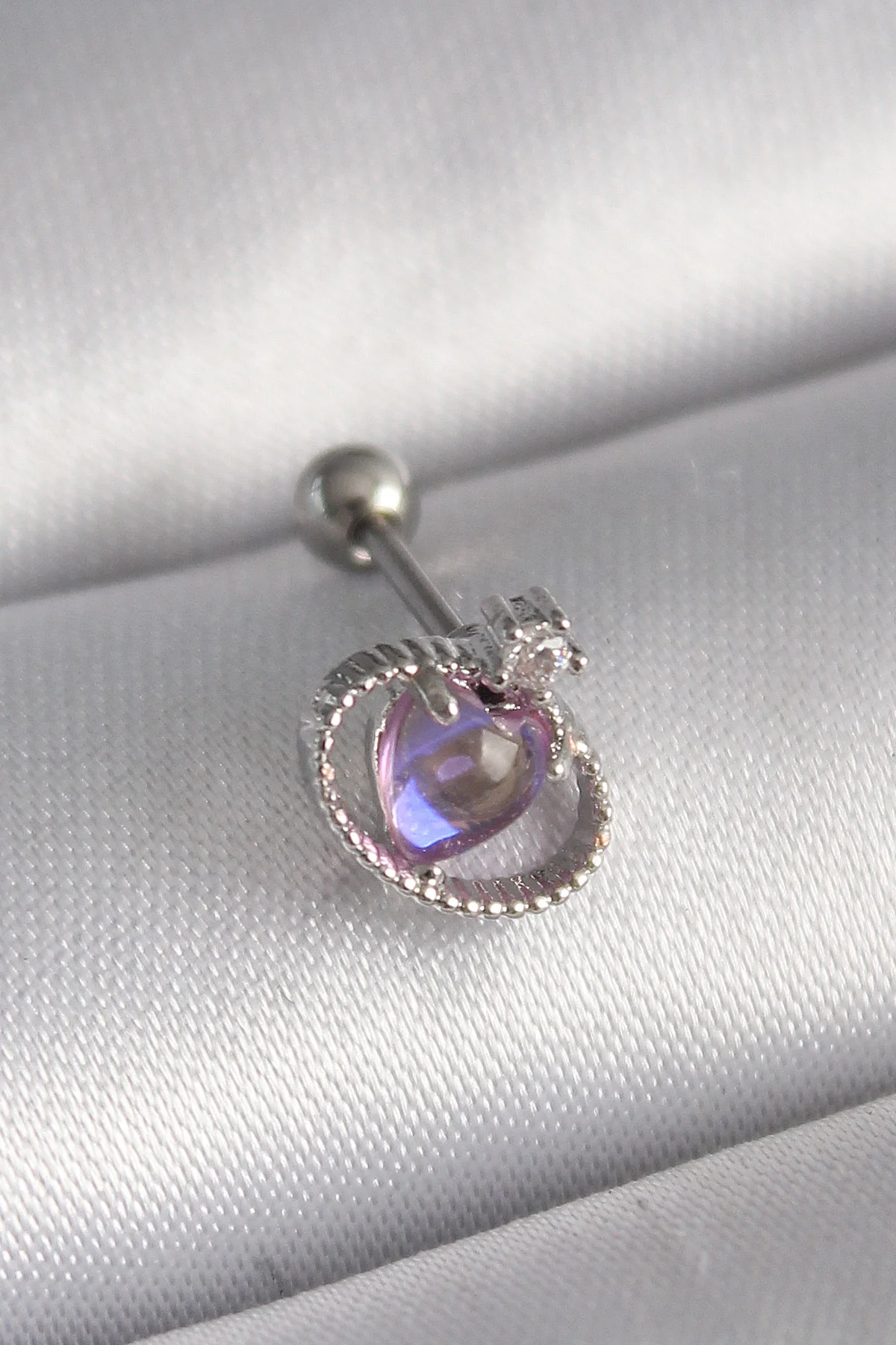 Tegan 316L Çelik Gümüş Renk Mor Mineli Kalp Zirkon Taş Detay Tragus Piercing TG27PR1273