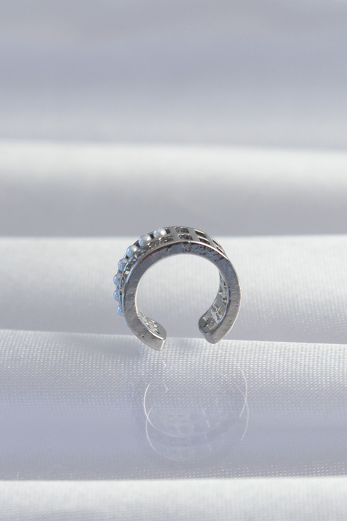 Tegan Pirinç Gümüş Renk İncili Baget Taşlı Earcuff Küpe TG27BKP9338