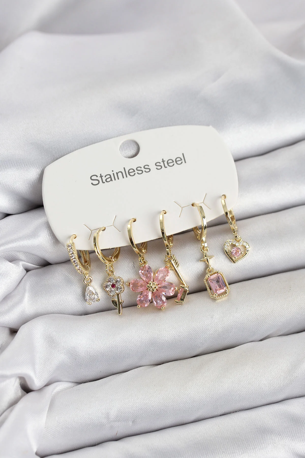 Tegan 316L Çelik Gold Renk Pembe Zirkon Taşlı Lotus Detaylı Kadın Küpe Seti TG27BKP11886