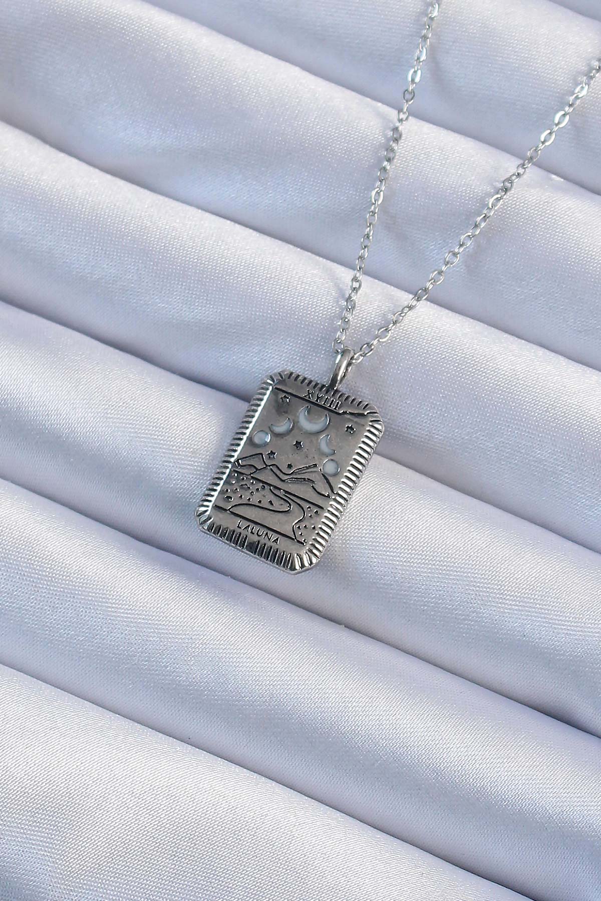 Tegan 316L Çelik Zincir Eskitme Gümüş Renk Ay Figürlü Tarot Kolye TG27BKO9222