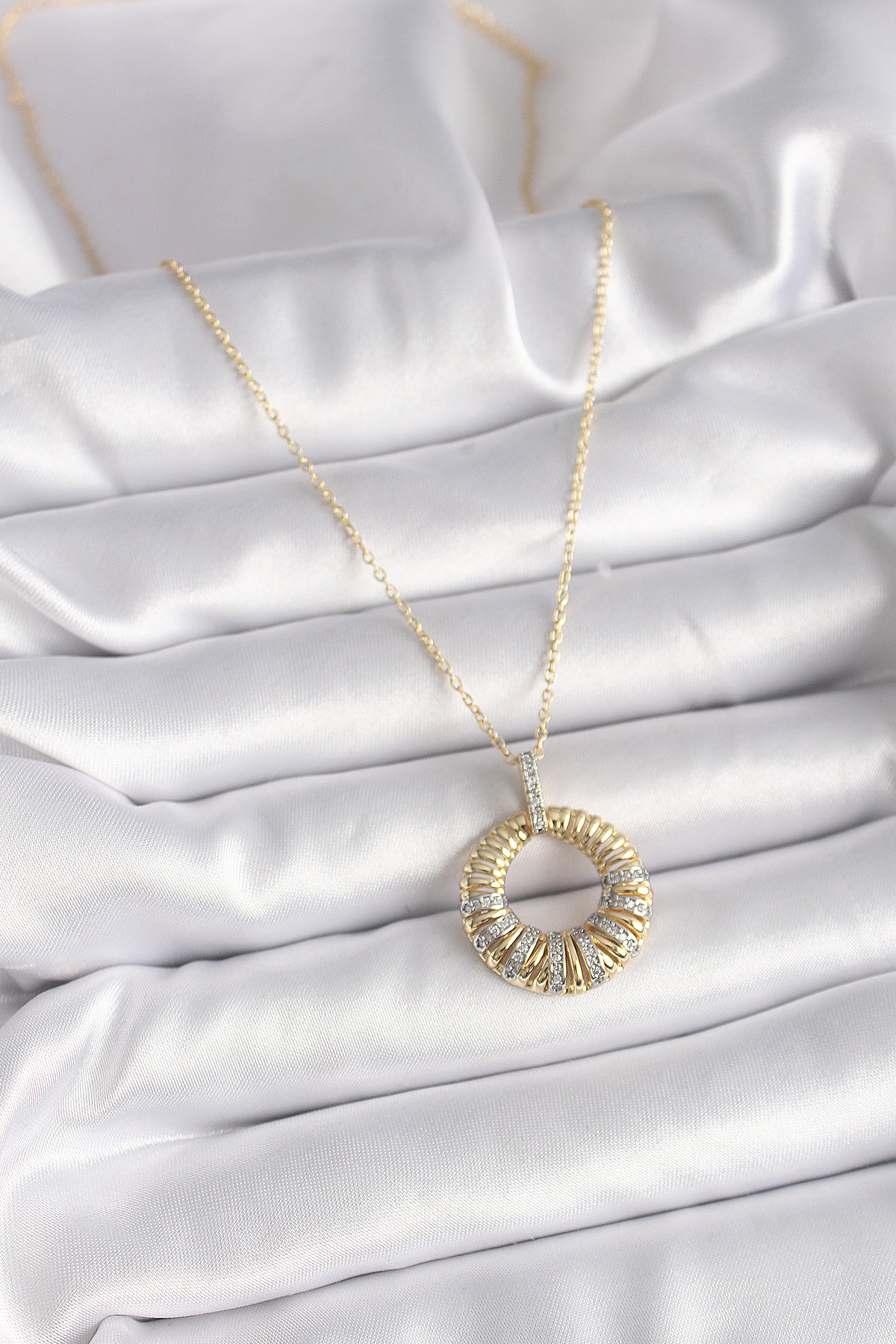 Tegan 316L Çelik Gold Renk Zincir Gümüş Zirkon Taşlı Daire Model Kadın Kolye TG27BKO9481