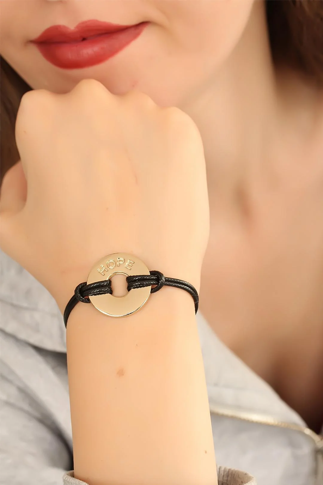 Tegan HOPE (Umutlu) Siyah Deri İpli Unisex Mood Bileklik TG27BB1985