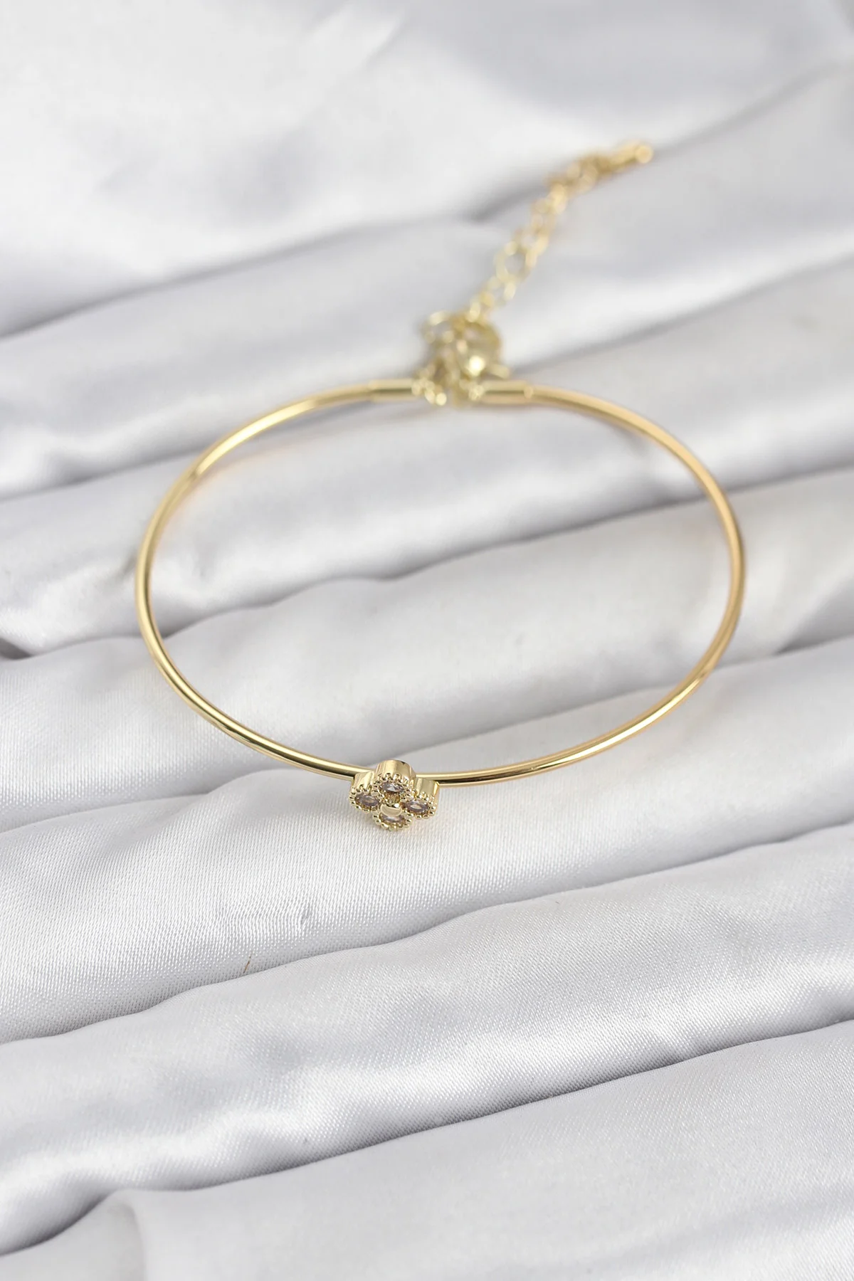 Tegan Zirkon Taşlı Yonca Model Gold Renk Kadın Bileklik TG27BB8235