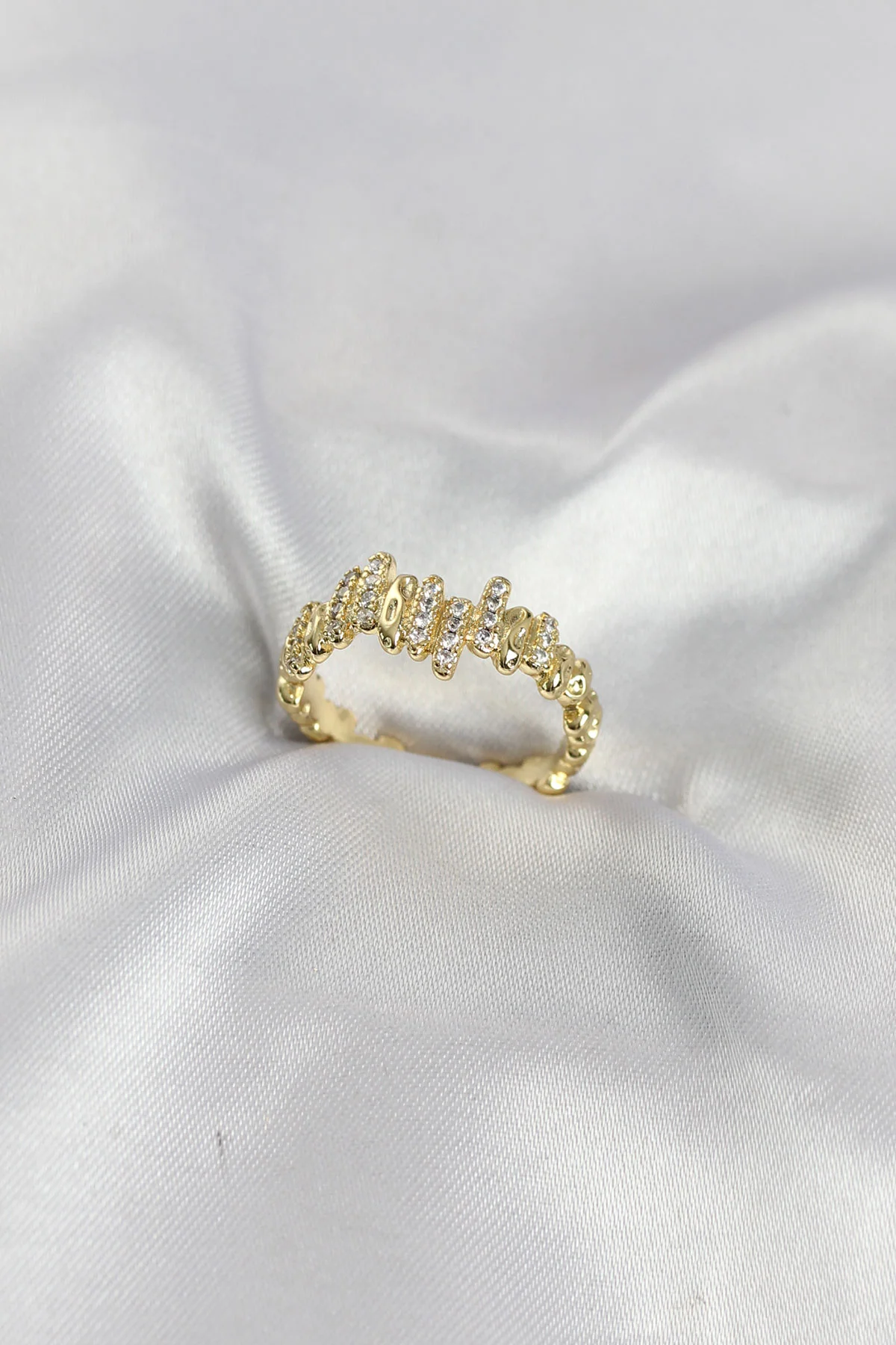 Tegan Gold Renk Pirinç Ritim Model Zirkon Taşlı Kadın Yüzük TG27BYK4191