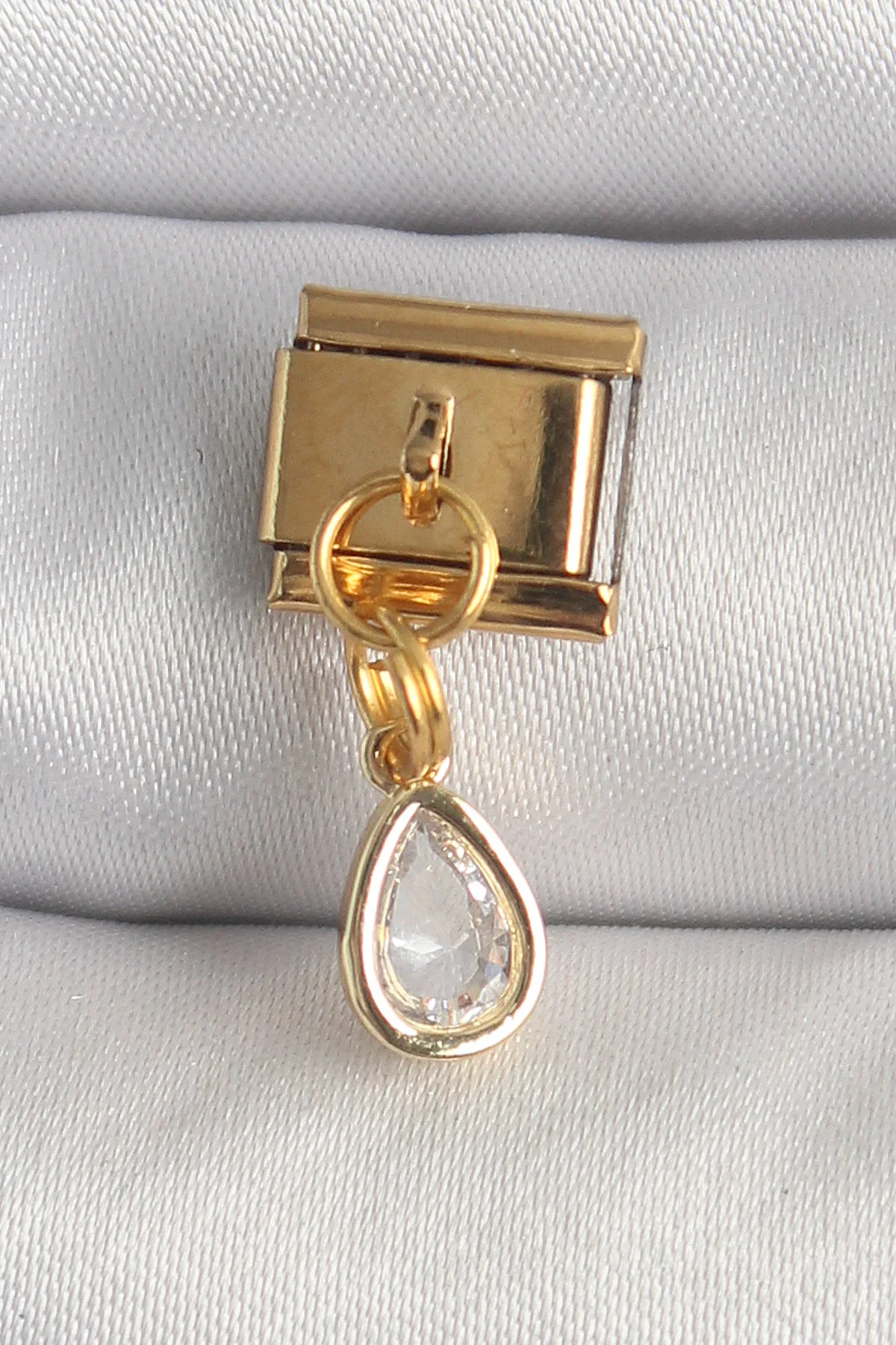 Tegan 316L Çelik Gold Renk Sallantı Damla Zirkon Taşlı Nomination Charm TG27BC1354