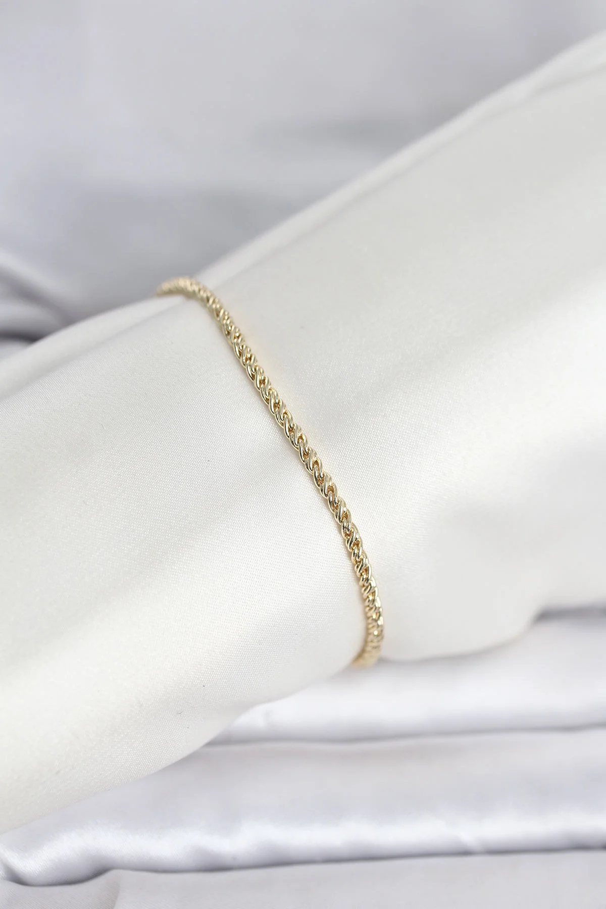 Tegan CM 14K Gold Renk Burgulu Zincir Model Kadın Bileklik TG27BB8288