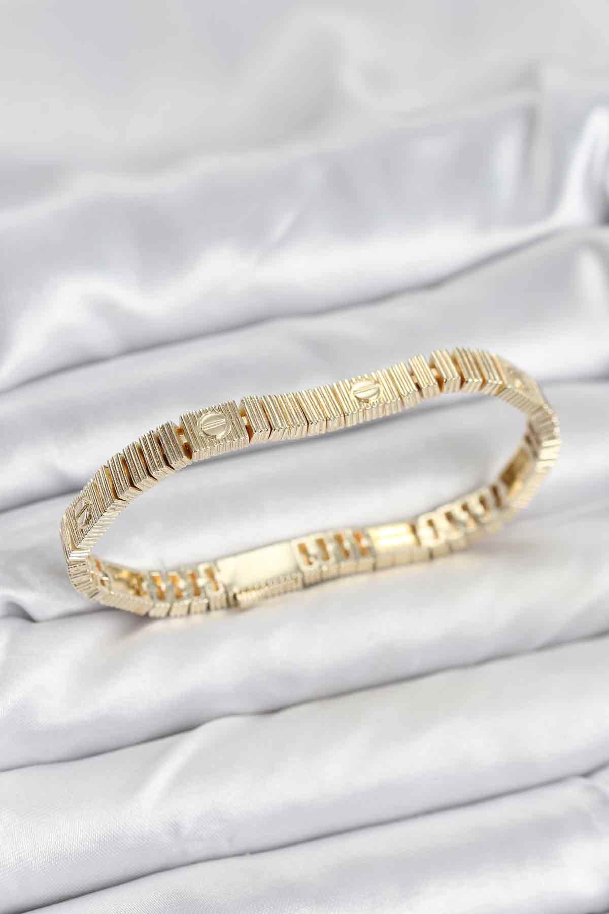 Tegan Gold Renk Vip Seri Bileklik TG27BB8078