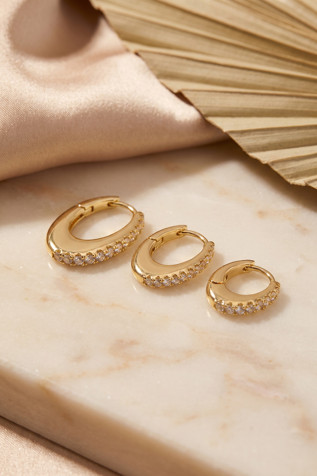 Tegan Gold Renk Oval Halka Model Zirkon Taşlı 3 lü Küpe Set TG27BKP11976