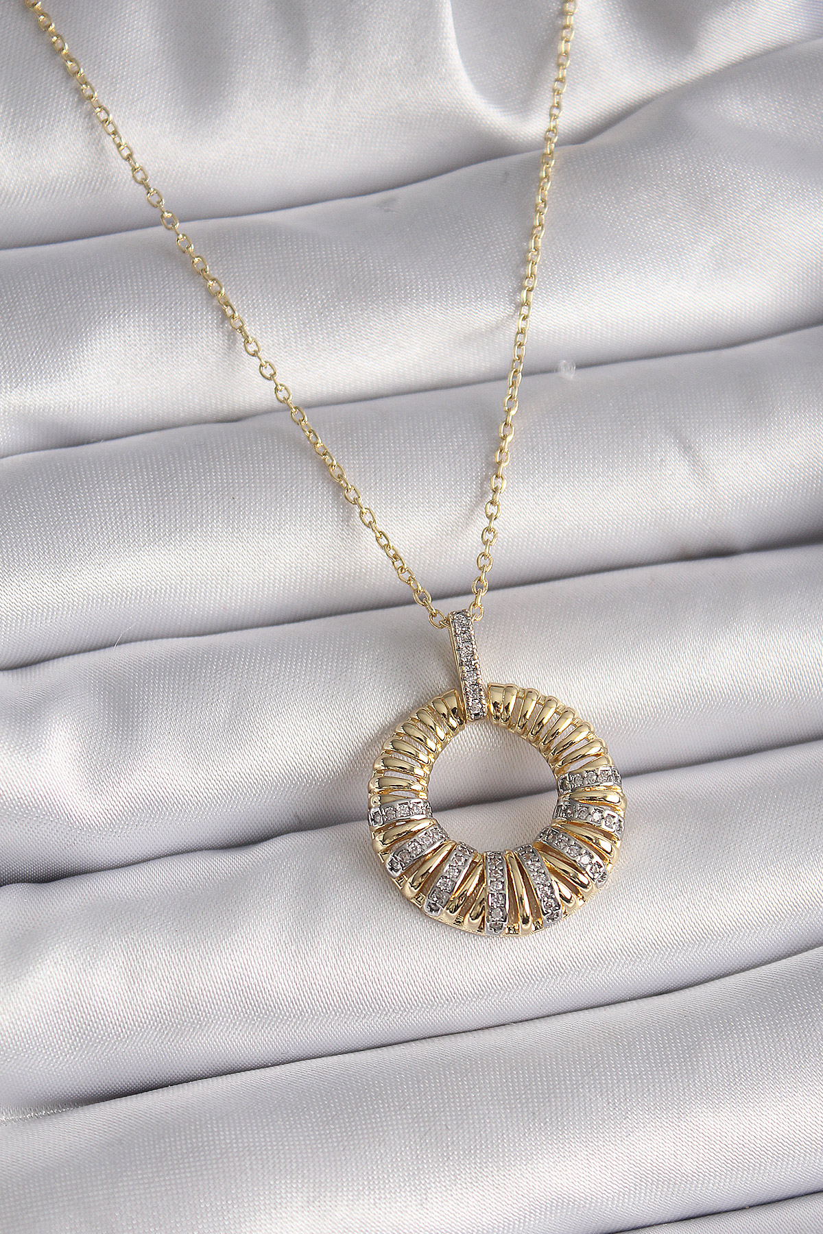 Tegan 316L Çelik Gold Renk Zincir Gümüş Zirkon Taşlı Daire Model Kadın Kolye TG27BKO9481