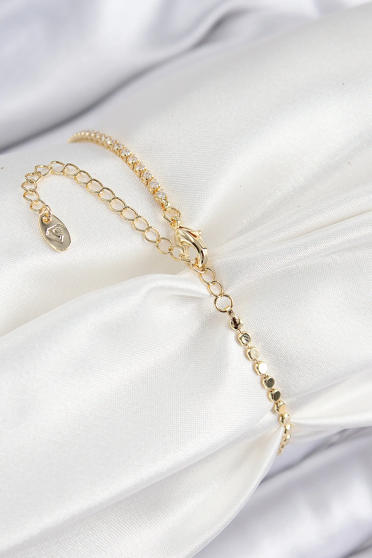 Tegan Pirinç Zirkon Taşlı Dikdörtgen Model Ezme Zincir Gold Renk Kadın Bileklik TG27BB7593