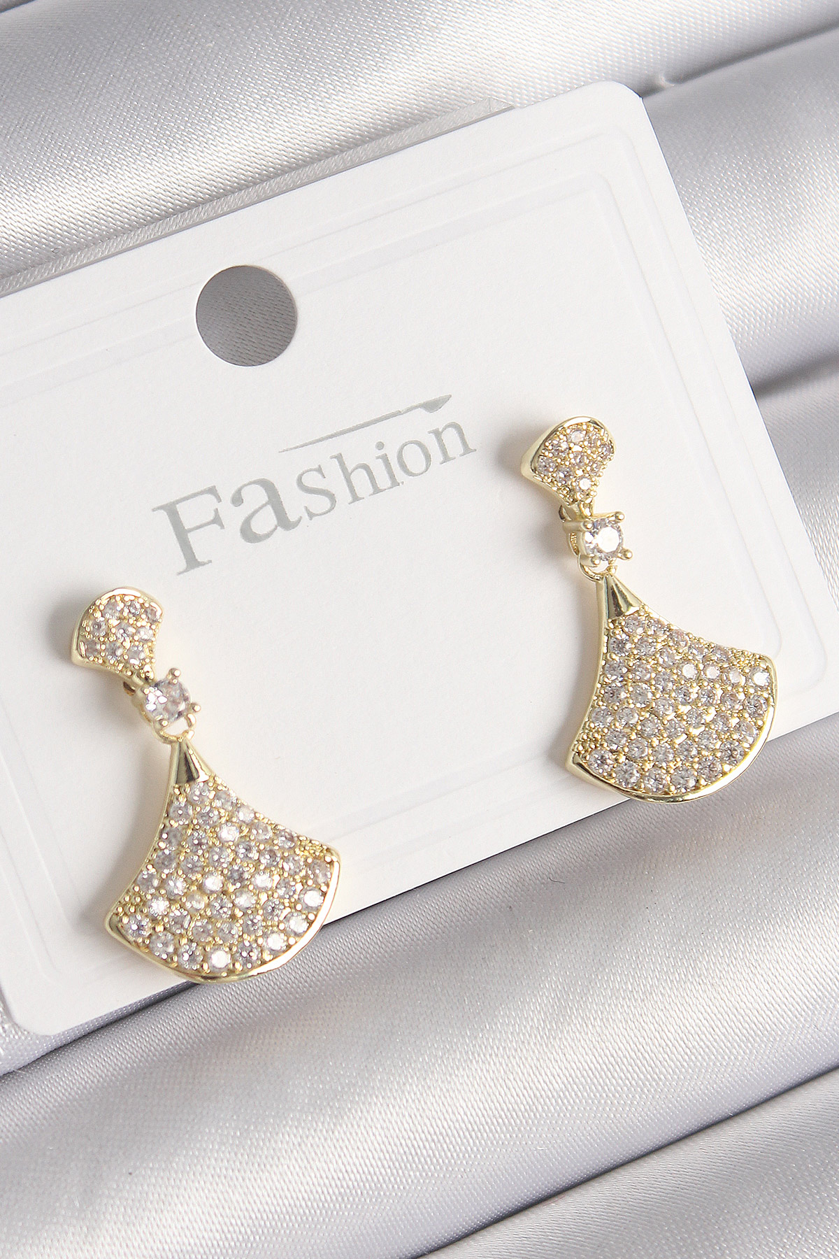 Tegan Pirinç Gold Renk Zirkon Taşlı Motif Model Kadın Küpe TG27BKP9778