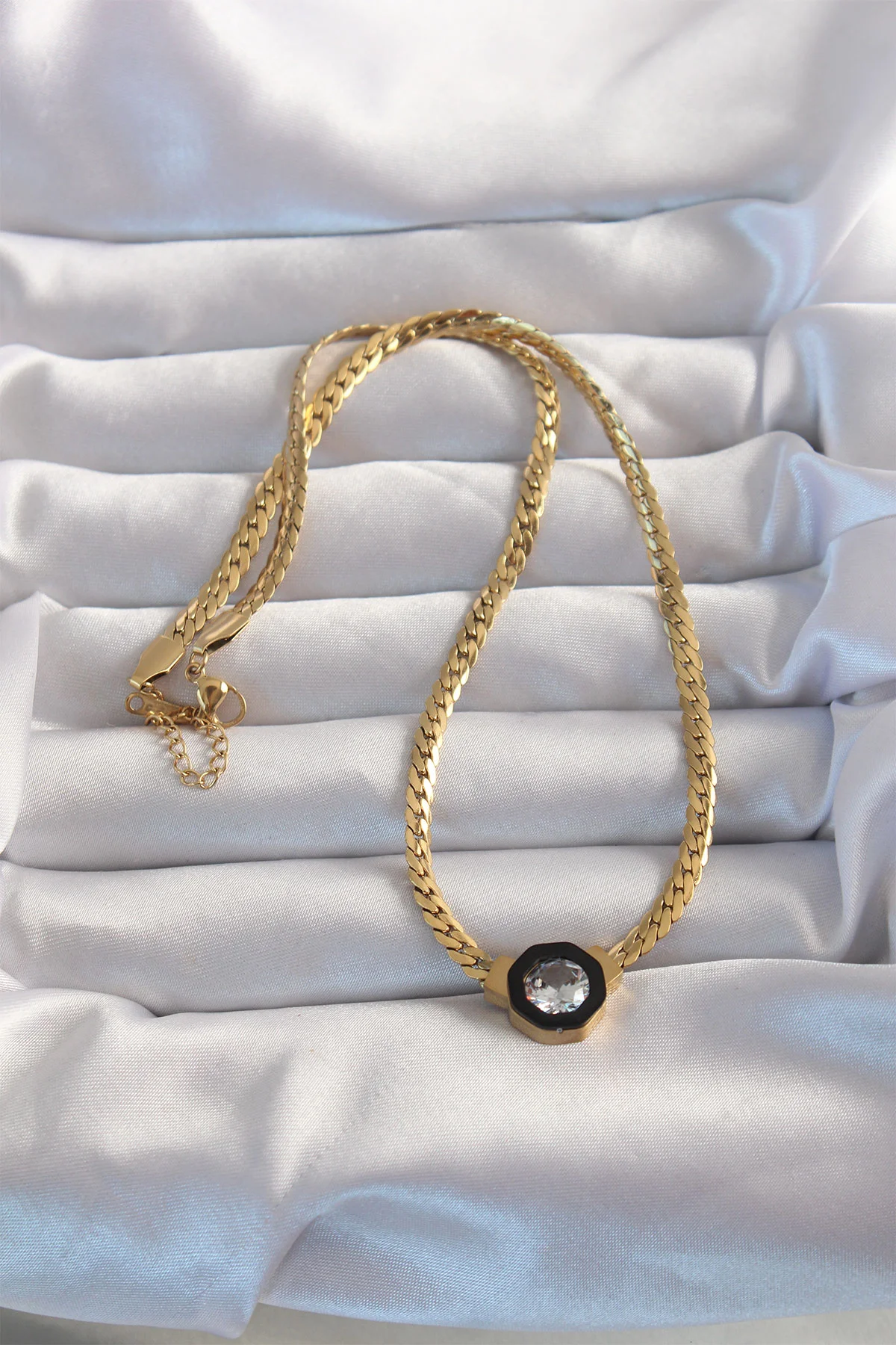 Tegan 316L Çelik Gold Renk Ezme Zincir Zirkon Taşlı Mineli Serenay Kolyesi TG27BKO8958