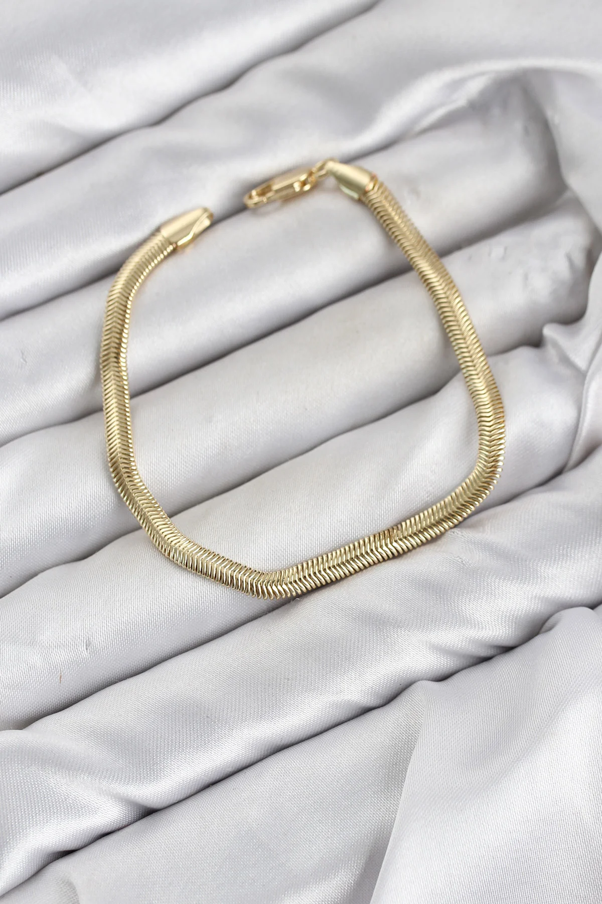 Tegan CM Yassı Yılan Zincir Model Gold Renk Pirinç Kadın Bileklik TG27BB8597