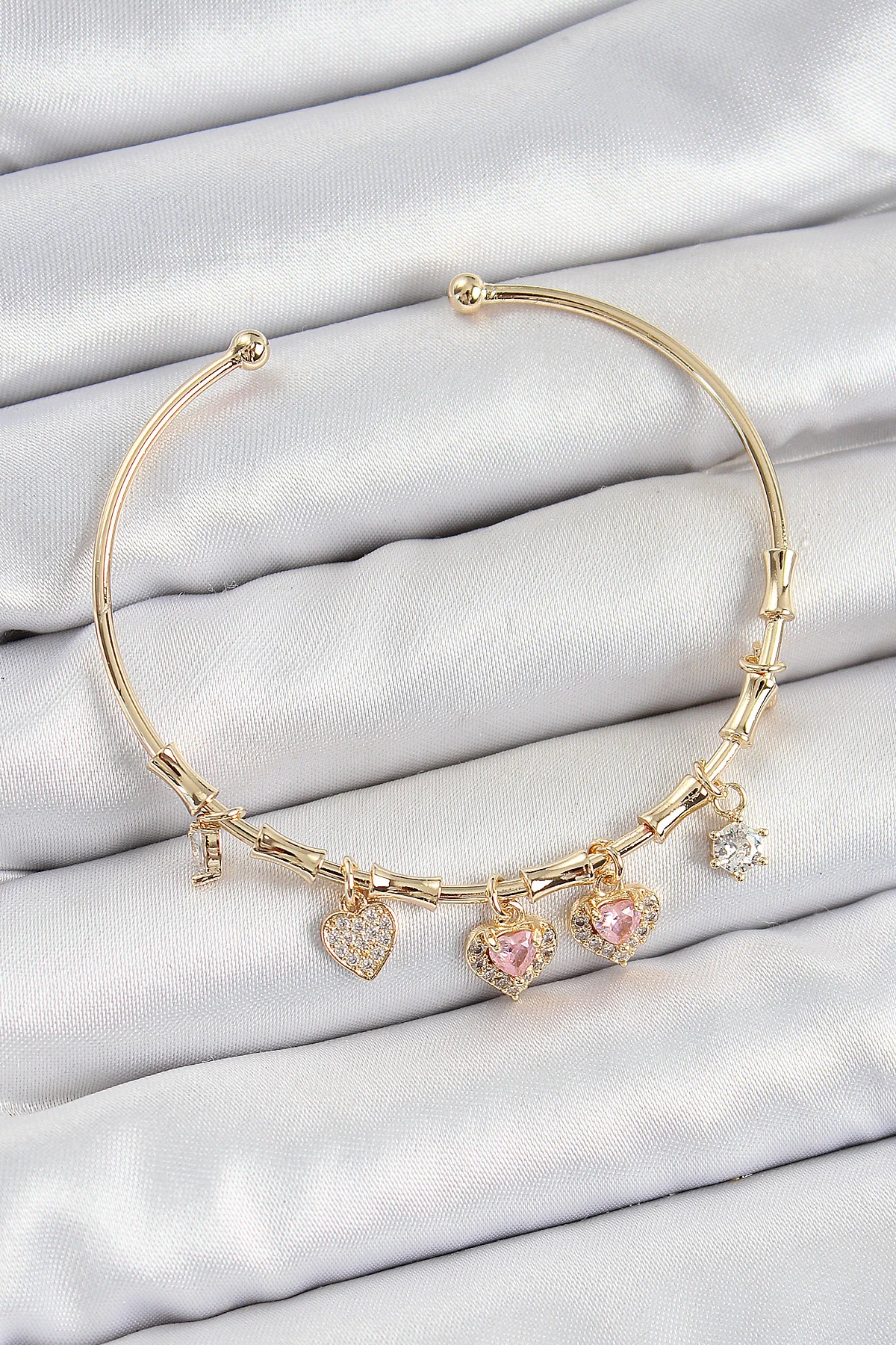 Tegan Pirinç Zirkon Taşlı Pembe Kalp Model Gold Renk Charm Bileklik TG27BB7356