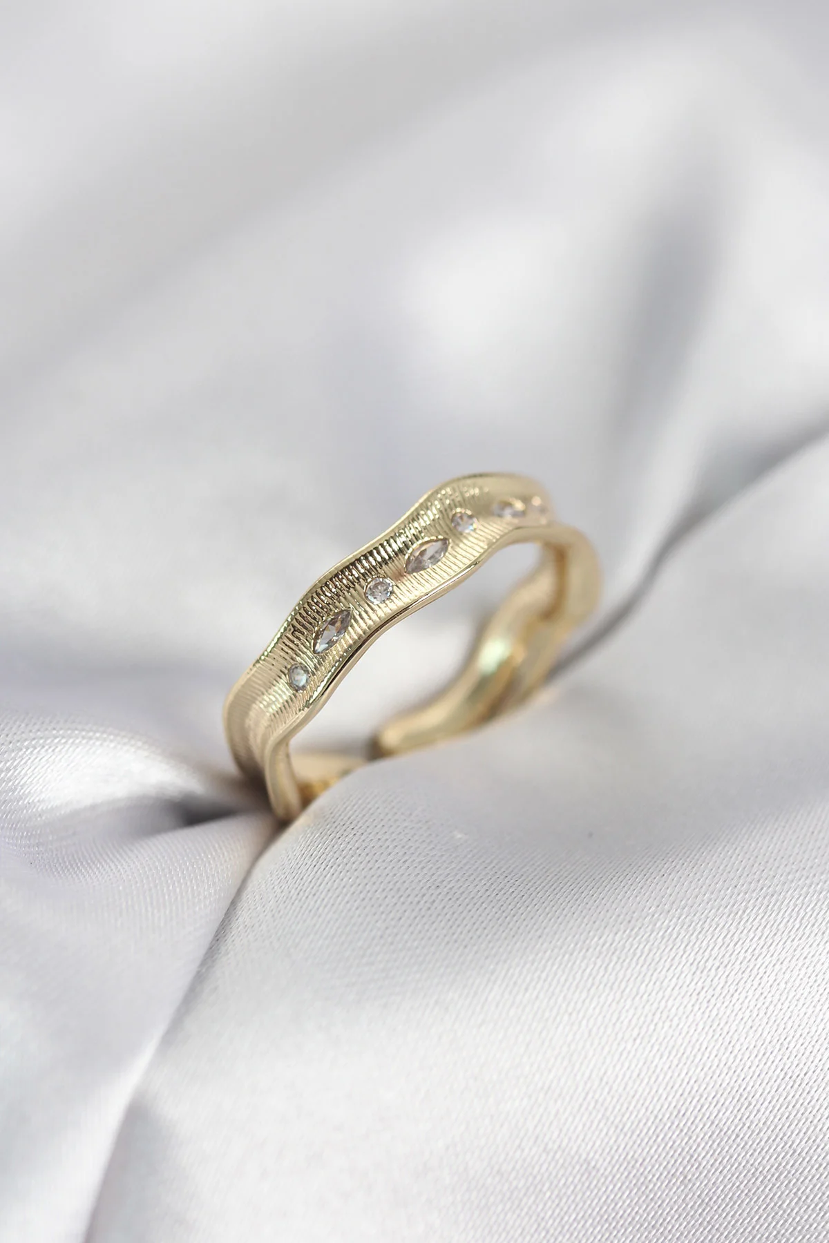 Tegan Gold Renk Su Damlası Model Zirkon Taşlı Kadın Yüzük TG27BYK4123