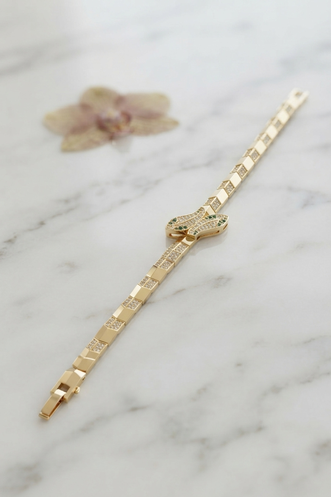 Tegan Gold Renk Pirinç Zirkon Taşlı Yılan Model Kadın Bileklik TG27BB8827