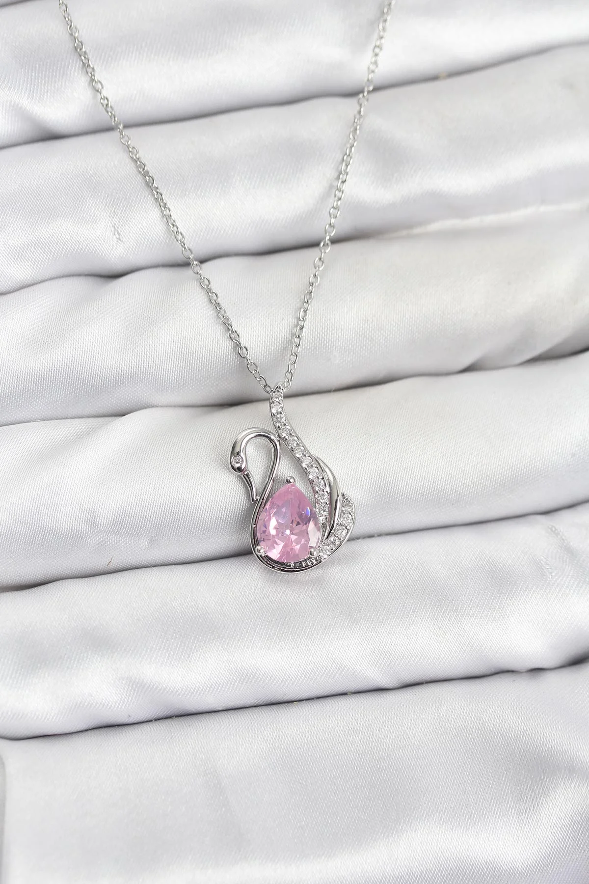 Tegan 316L Çelik Zincir Gümüş Renk Pembe Kuğu Model Zirkon Taşlı Kadın Kolye TG27BKO10866