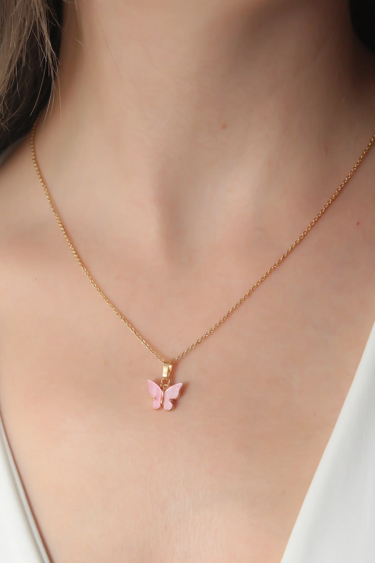 Tegan Gold Pembe Renk Kelebek Figür Kadın Kolye TG27BKO6817