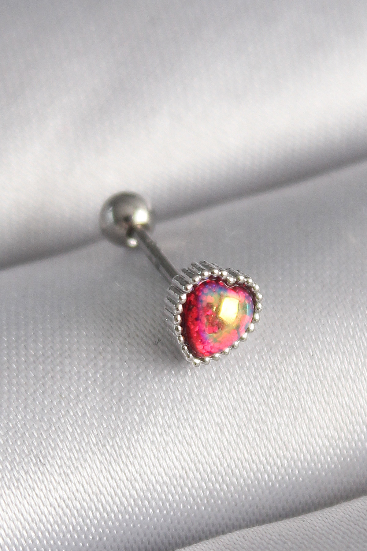Tegan 316L Çelik Gümüş Renk Kırmızı Mineli Kalp Tragus Piercing TG27PR1267
