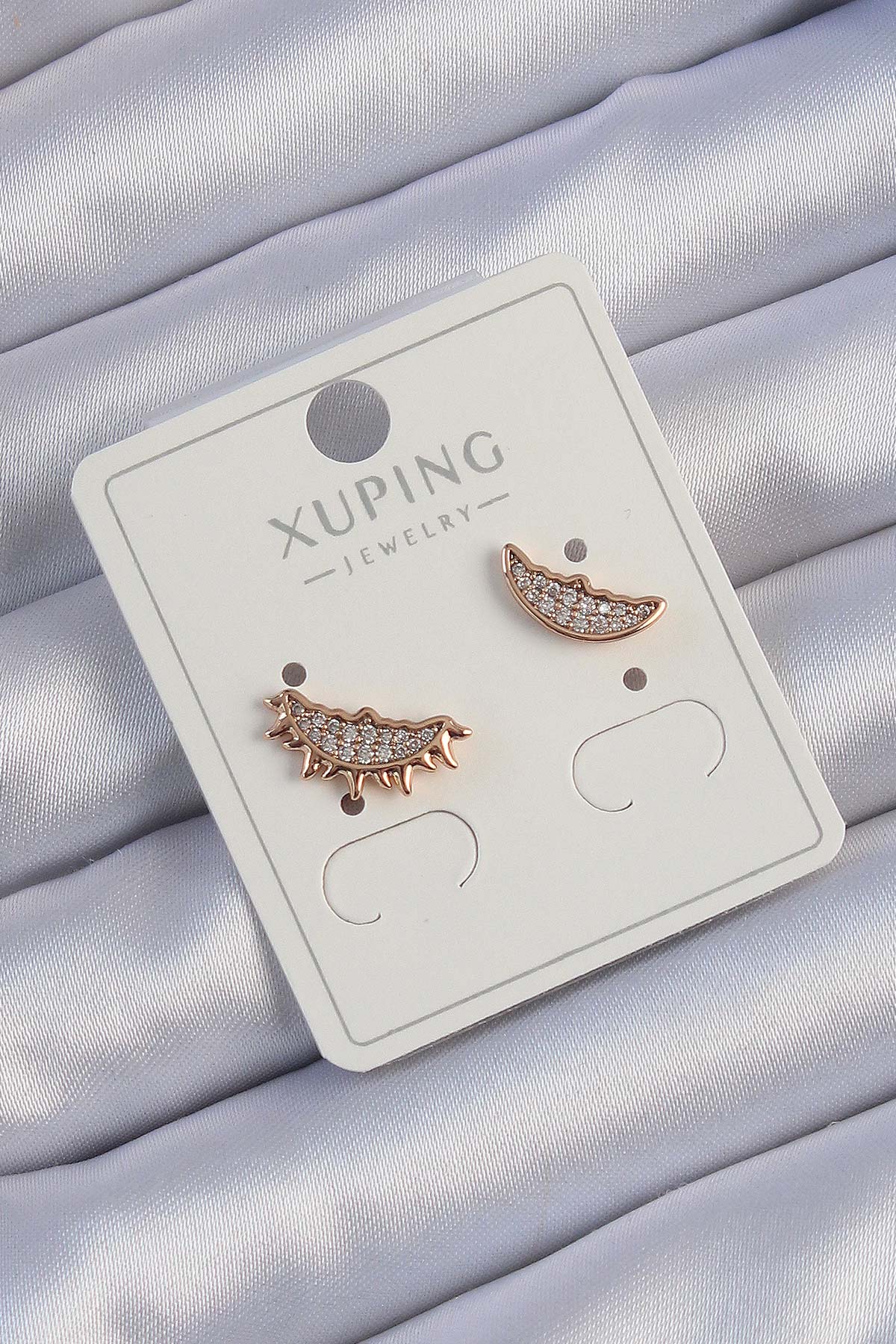 Tegan Xuping Rose Renk Zirkon Taşlı Ay ve Güneş Tasarımlı Küpe TG27BKP9429