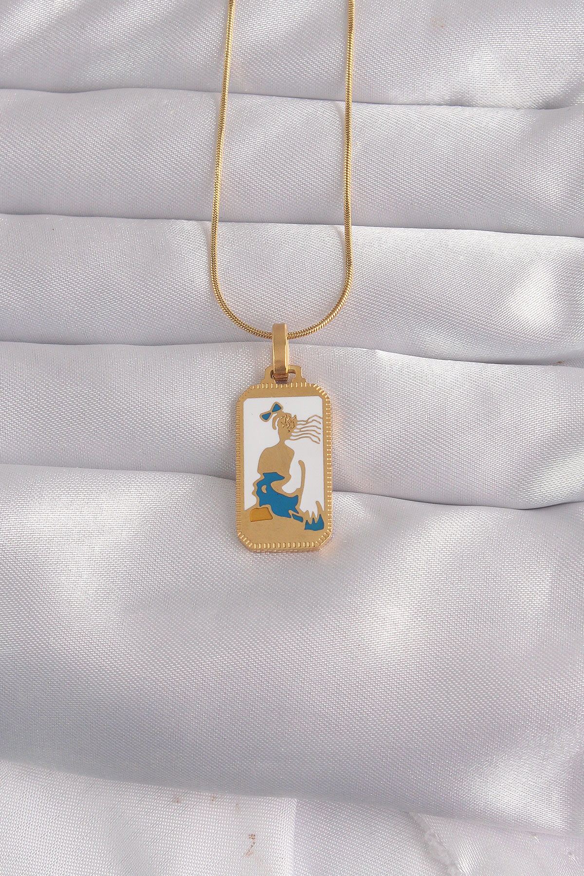 Tegan 316L Çelik Gold Renk Beyaz Mineli Kız Figür Tarot Kolye TG27BKO9027