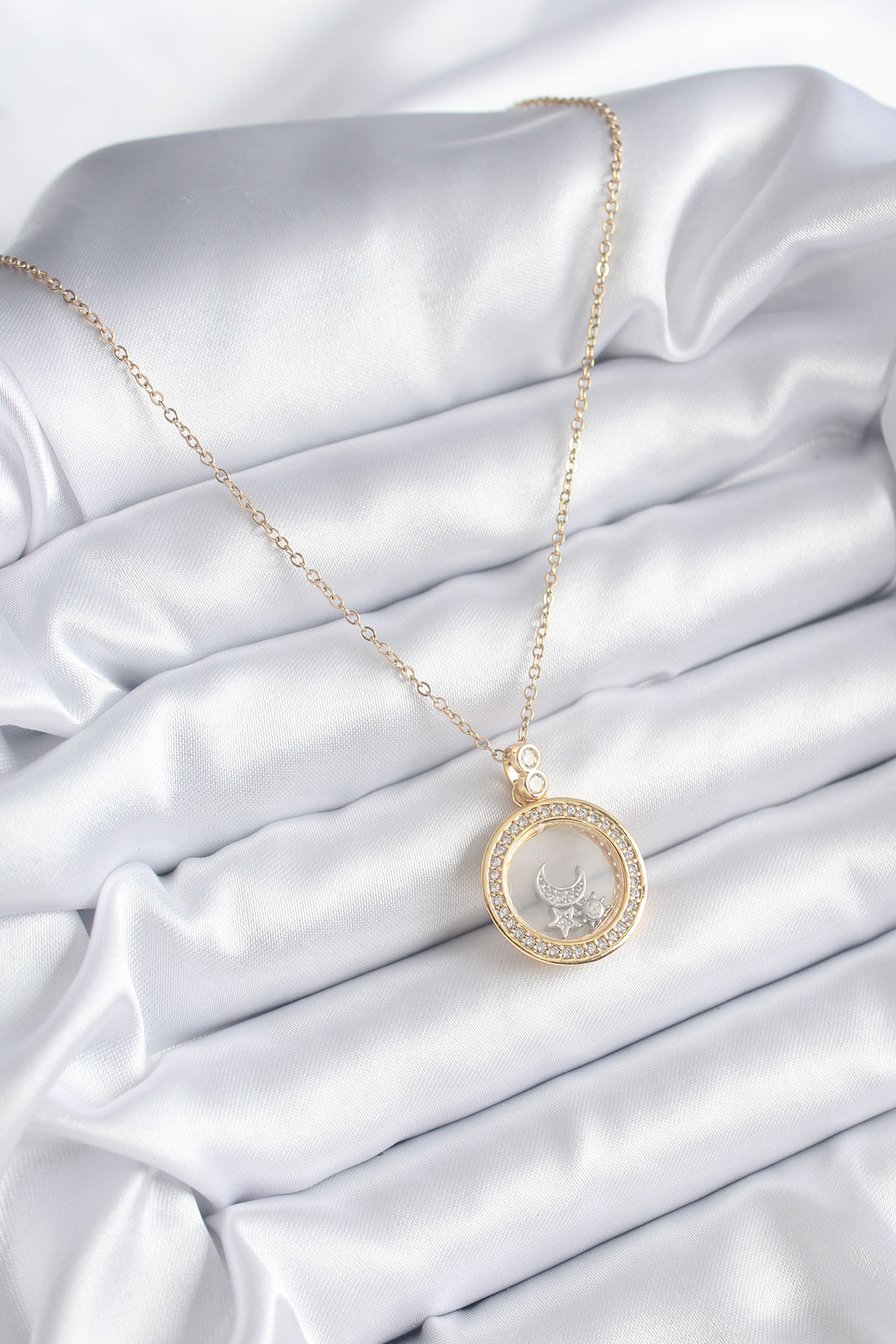 Tegan 316L Çelik Gold Renk Zirkon Taş Detay Ay Yıldız Fanus Model Kadın Kolye TG27BKO8194