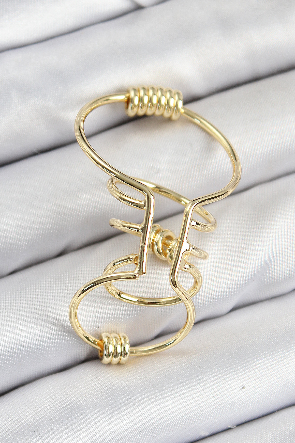 Tegan Pirinç Halkalı Model Gold Renk Kıkırdak Küpe TG27BKP11060