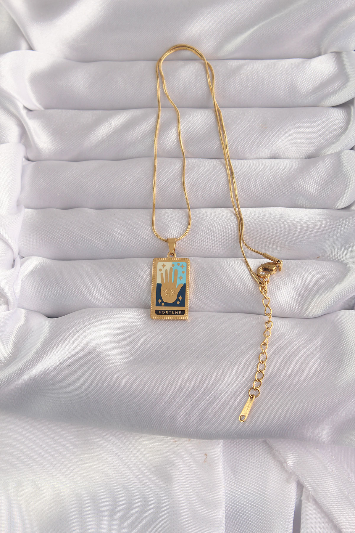 Tegan 316L Çelik Gold Renk Karışık Mineli El Figür Tarot Kolye TG27BKO9035