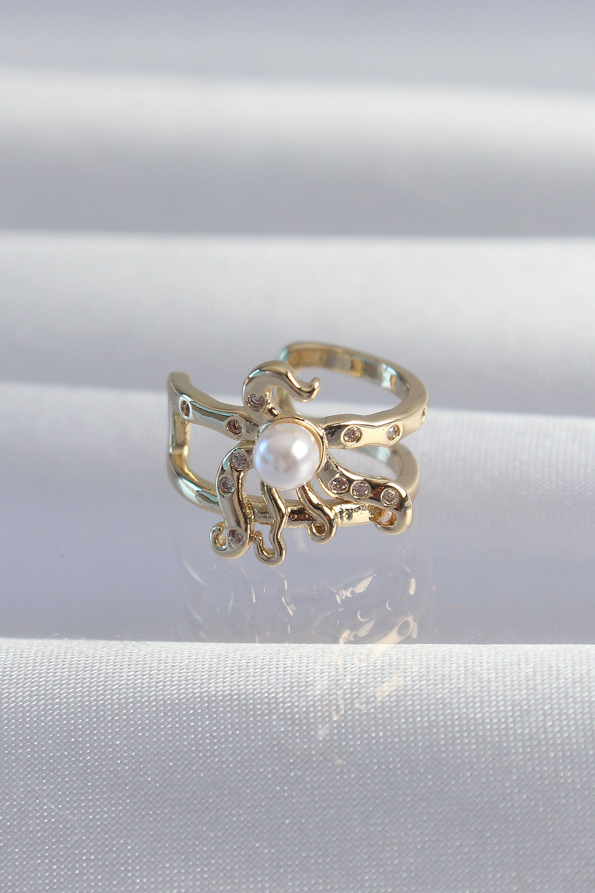Tegan Pirinç Gold Renk İncili Ahtapot Earcuff Küpe TG27BKP9333