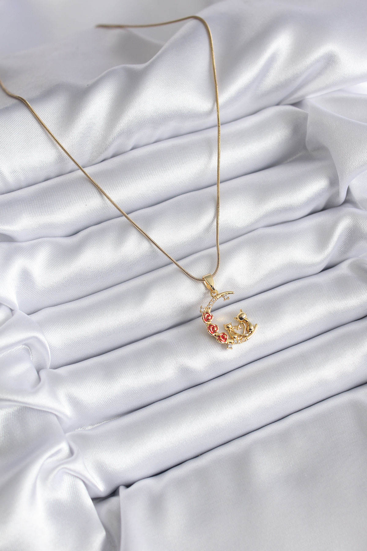 Tegan 316L Çelik Gold Renk Hilal Kedi Model Zirkon Taşlı Detay Kadın Kolye TG27BKO8140