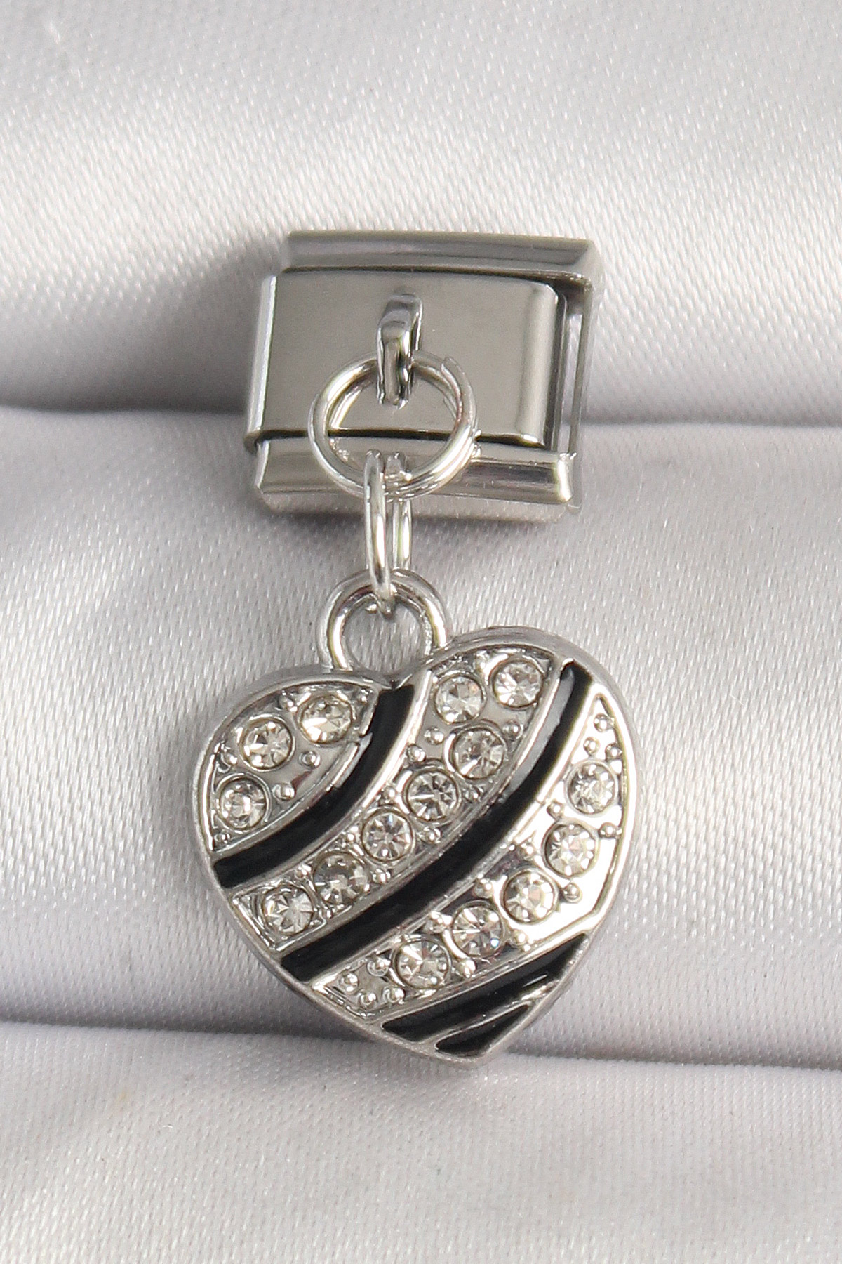 Tegan 316L Çelik Gümüş Renk Zirkon Taşlı Kalp Model Nomination Charm TG27BC1316