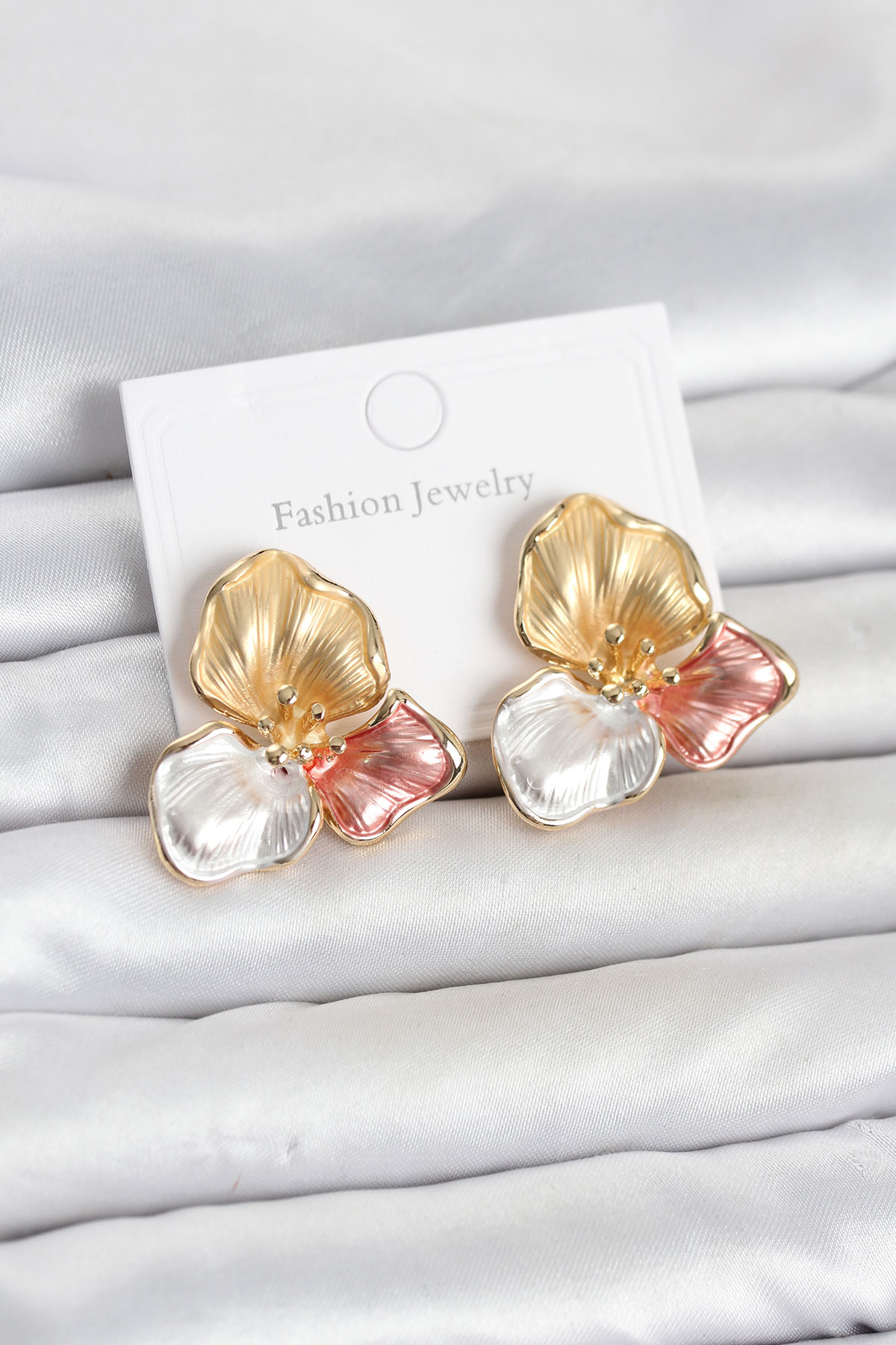 Tegan Pirinç Lotus Model Kadın Küpe TG27BKP11848