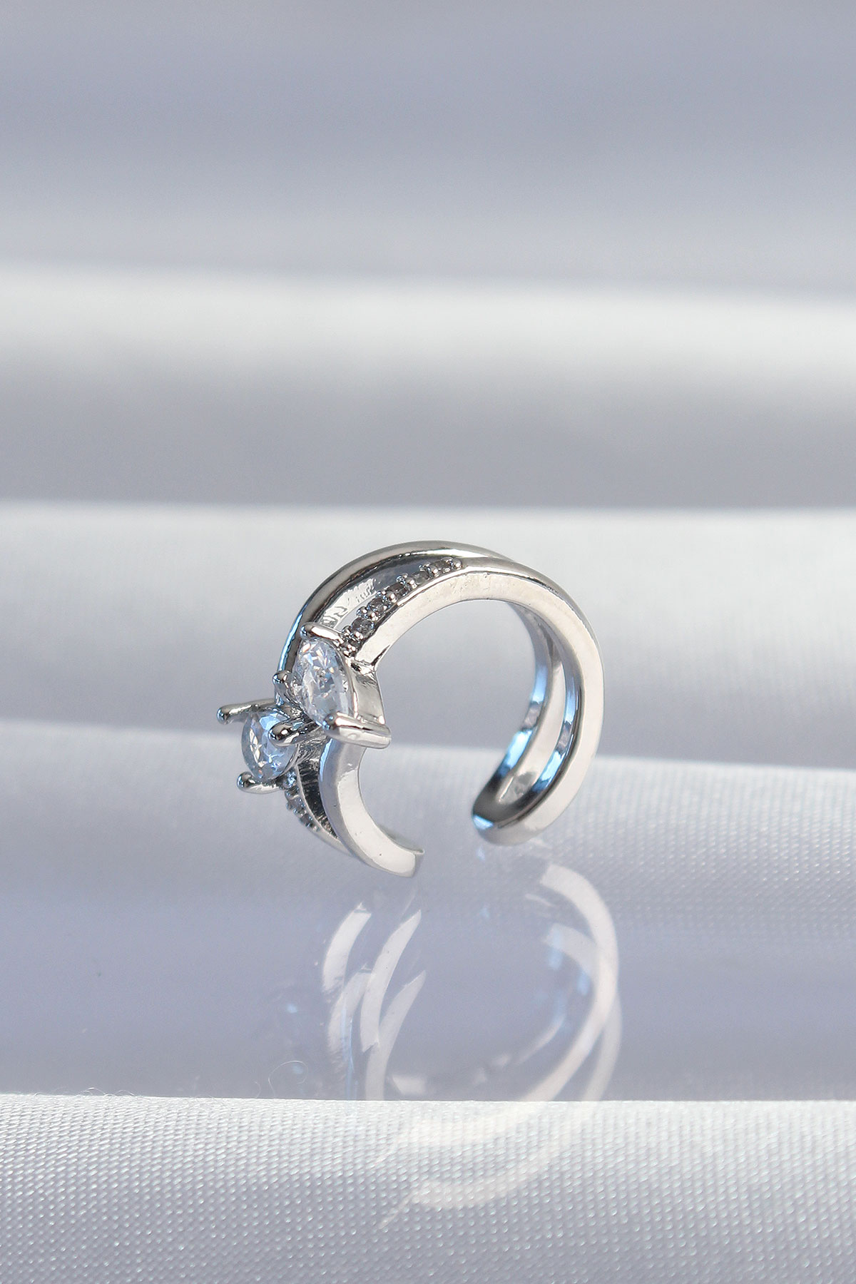 Tegan Pirinç Gümüş Renk Zirkon Taşlı Damla Earcuff Küpe TG27BKP9334