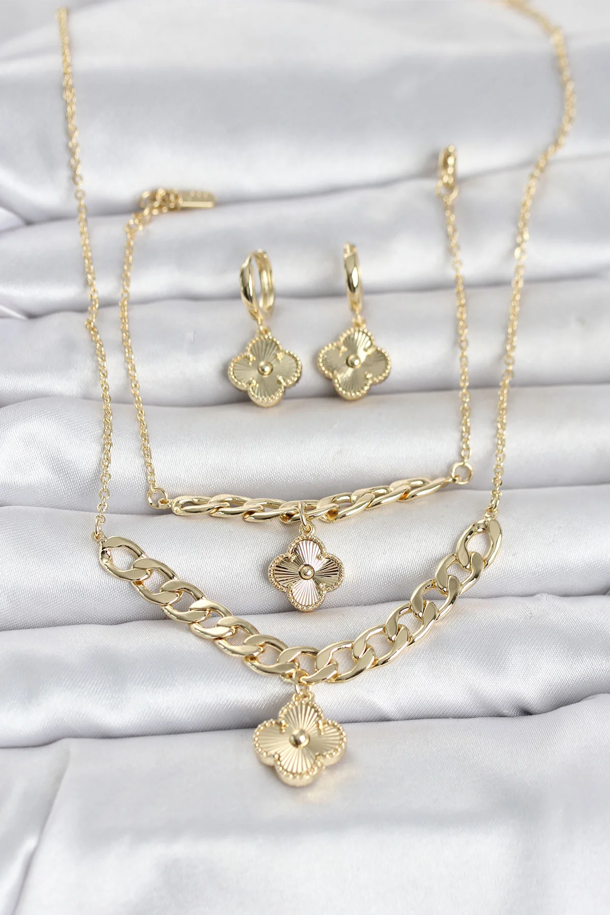 Tegan Gold Renk Pirinç Kolye Bileklik ve Küpe Seti TG27BKO11063