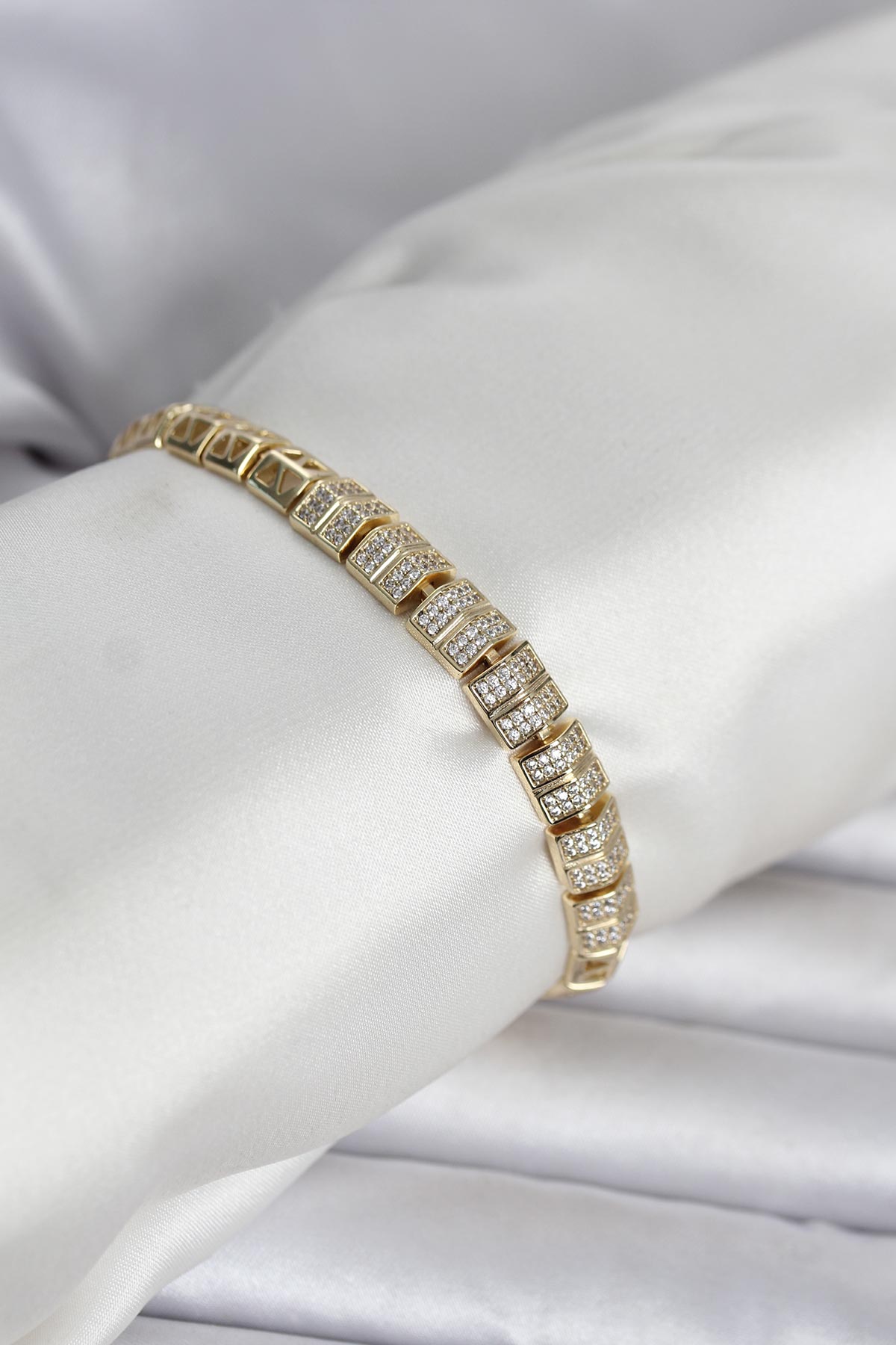 Tegan Xuping Zirkon Taşlı Gold Renk Kadın Bileklik TG27BB8434