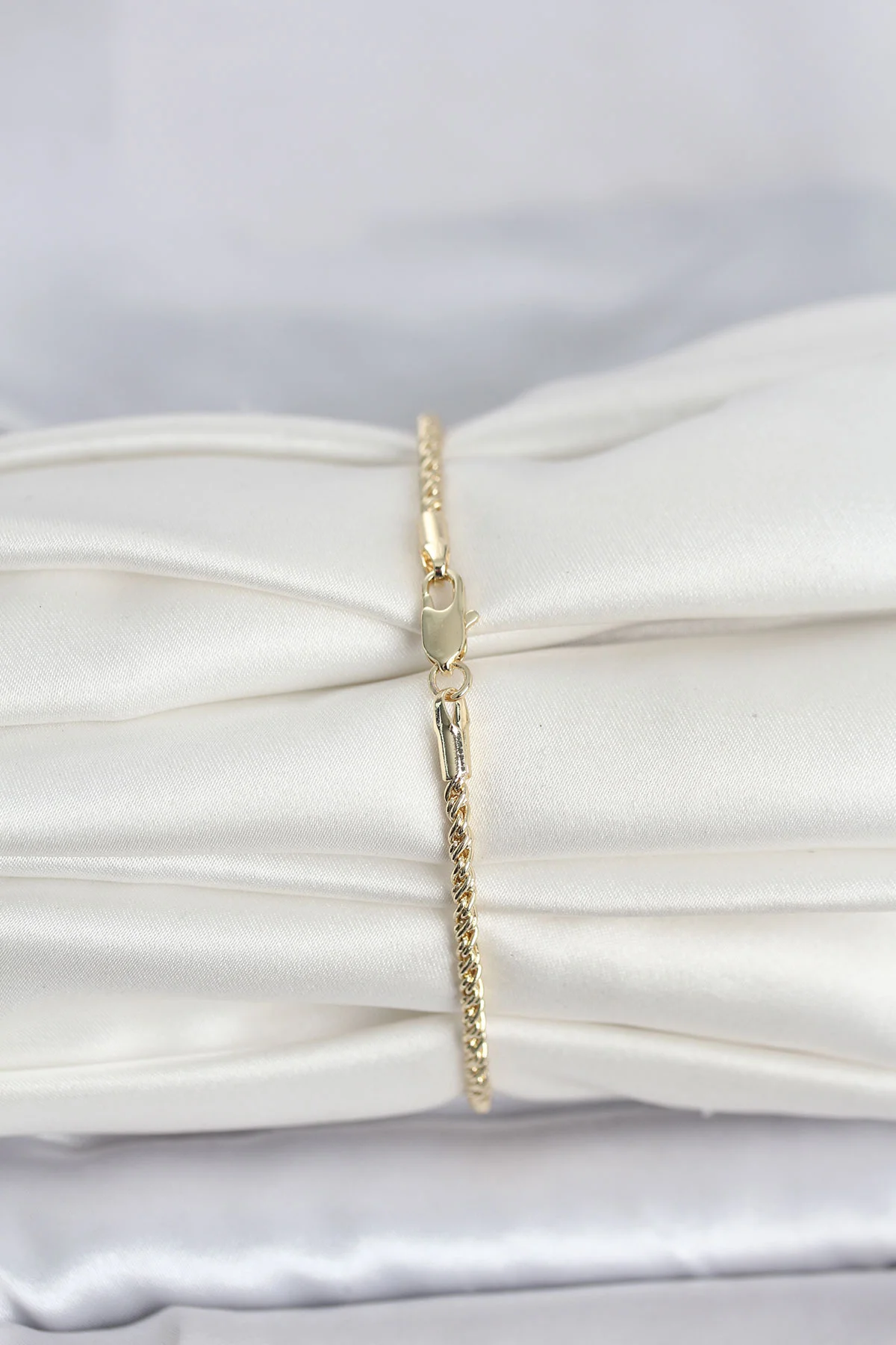 Tegan CM 14K Gold Renk Burgulu Zincir Model Kadın Bileklik TG27BB8288
