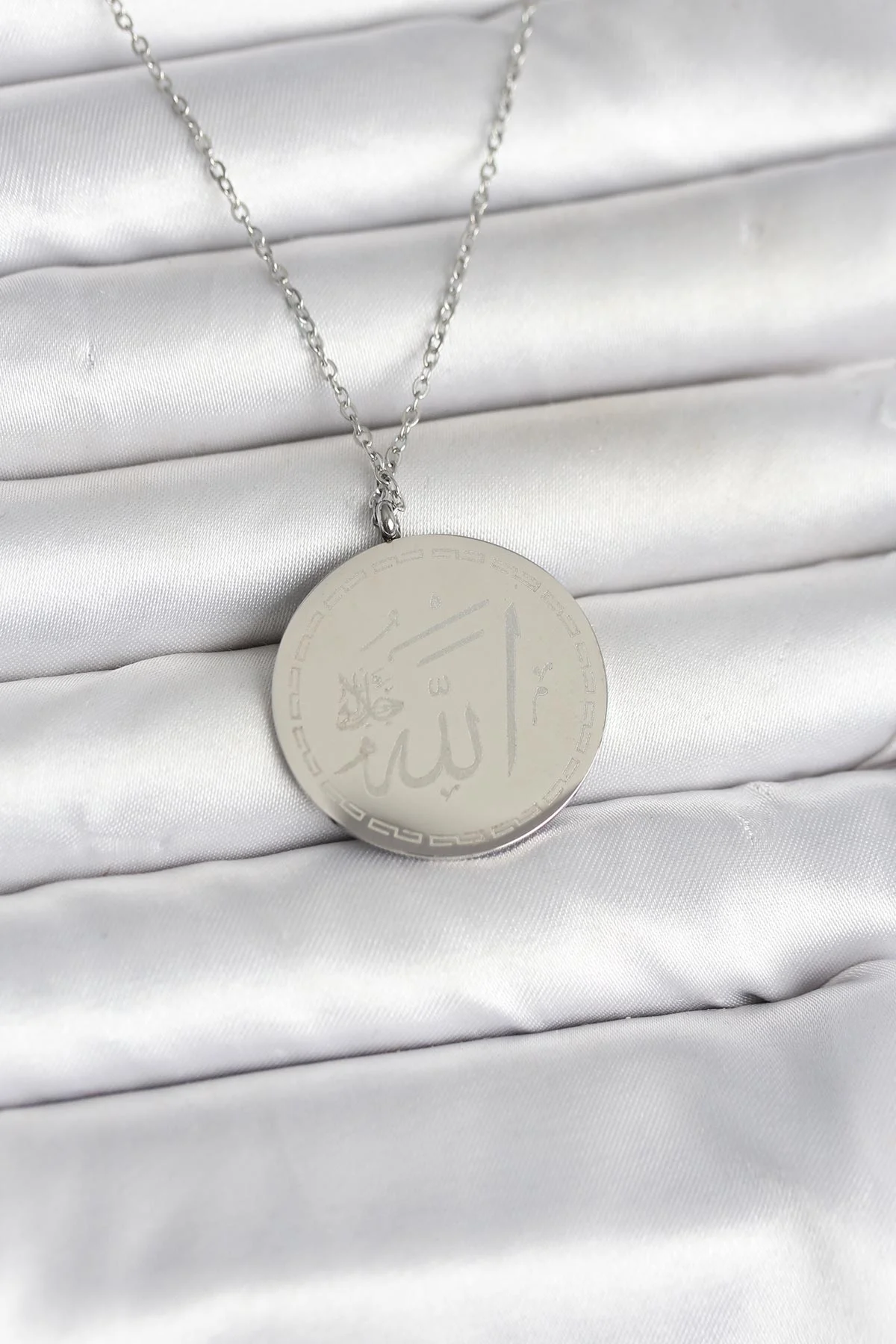 Tegan 316L Çelik Gümüş Renk Ayetel Kürsi ve Allah Yazılı Kolye TG27BKO11054