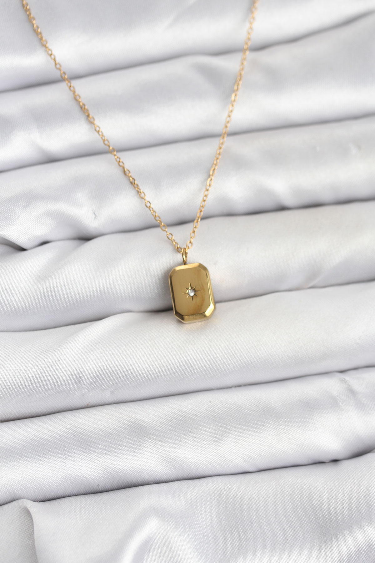 Tegan 316L Çelik Zincir Gold Renk Minimal Kutup Yıldızı Model Kadın Kolye TG27BKO10683