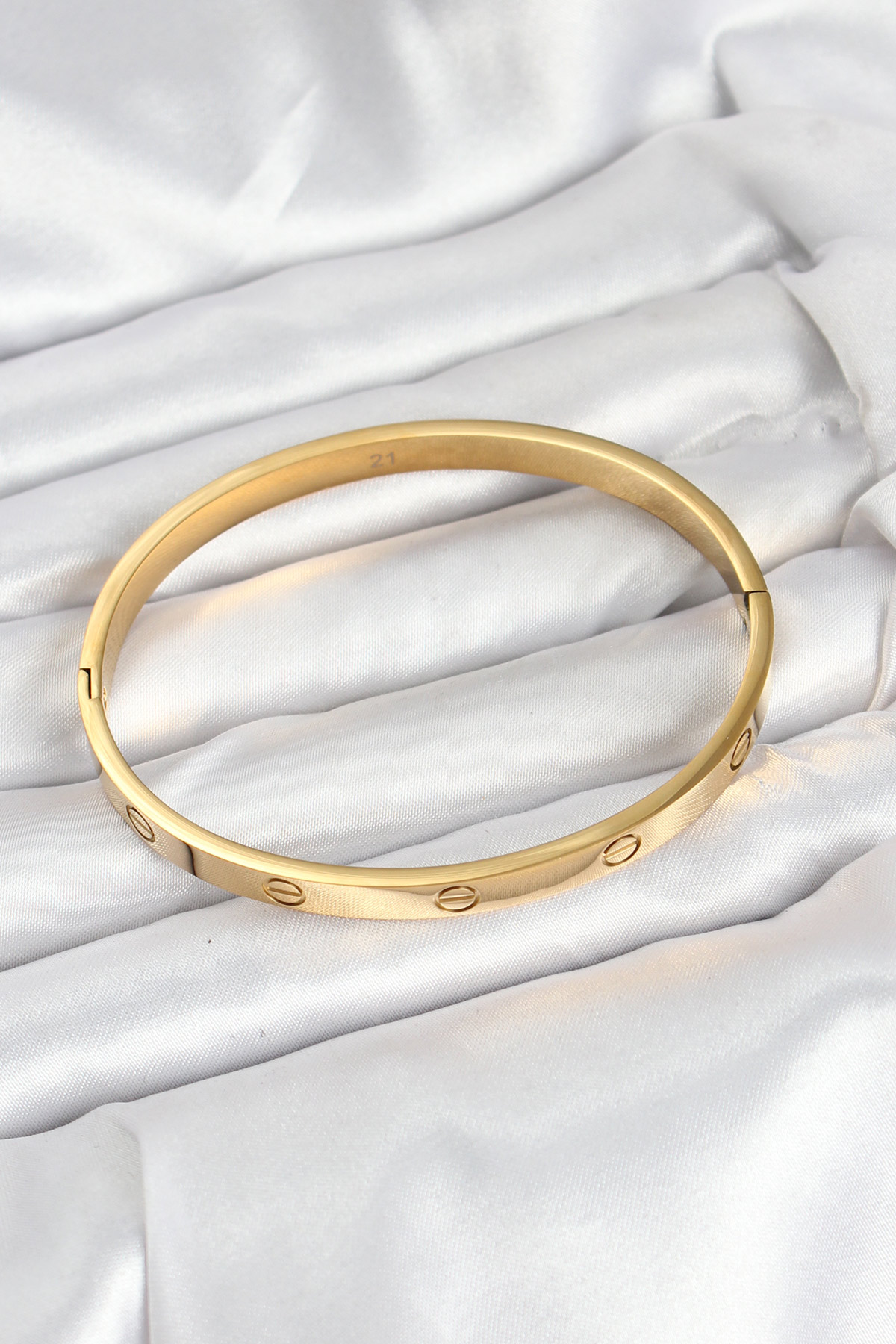 Tegan 316L Çelik Gold Renk 65 mm Kadın Kelepçe Bileklik TG27BB7912