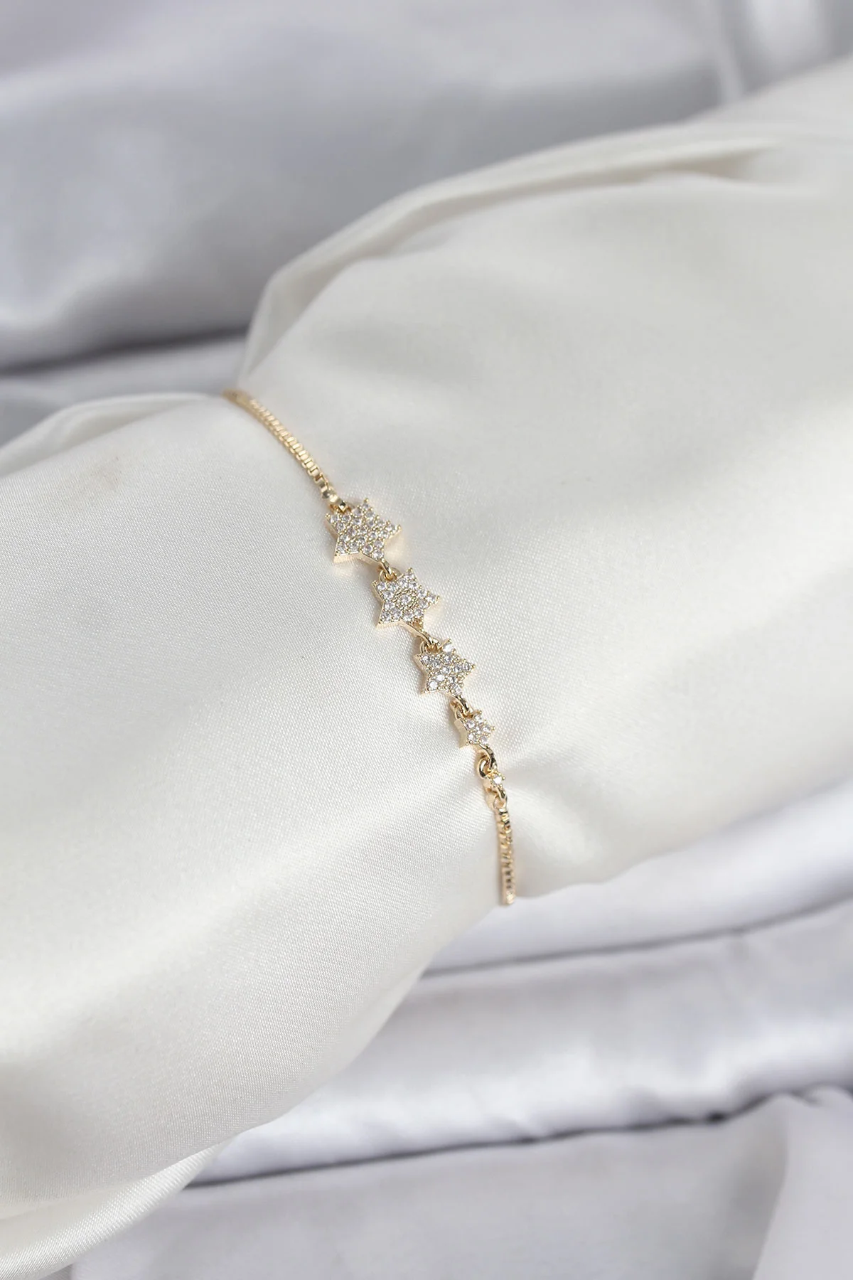 Tegan Gold Renk Zirkon Taşlı Yıldız Model Asansörlü Kadın Bileklik TG27BB8336