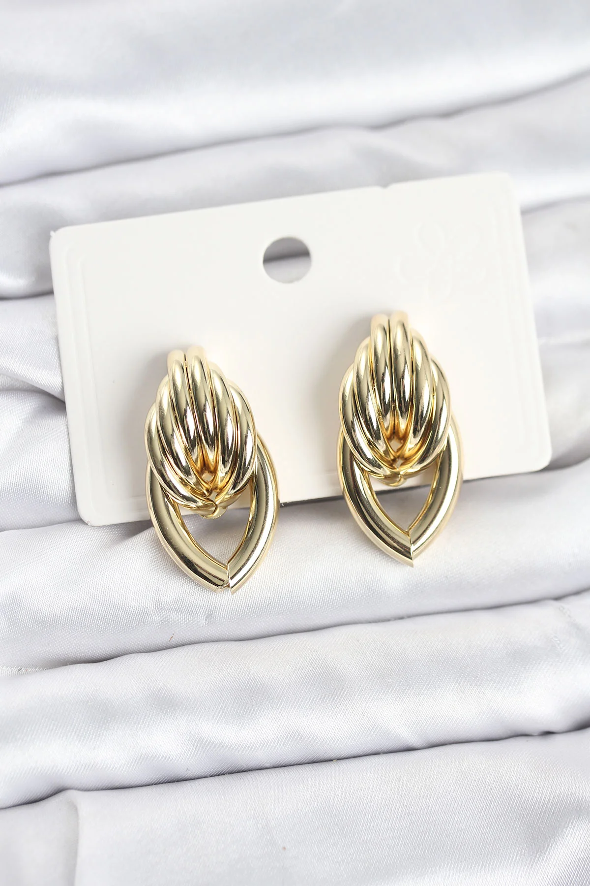 Tegan Pirinç Gold Renk Sarmal Damla Model Vintage Kadın Küpe TG27BKP11638