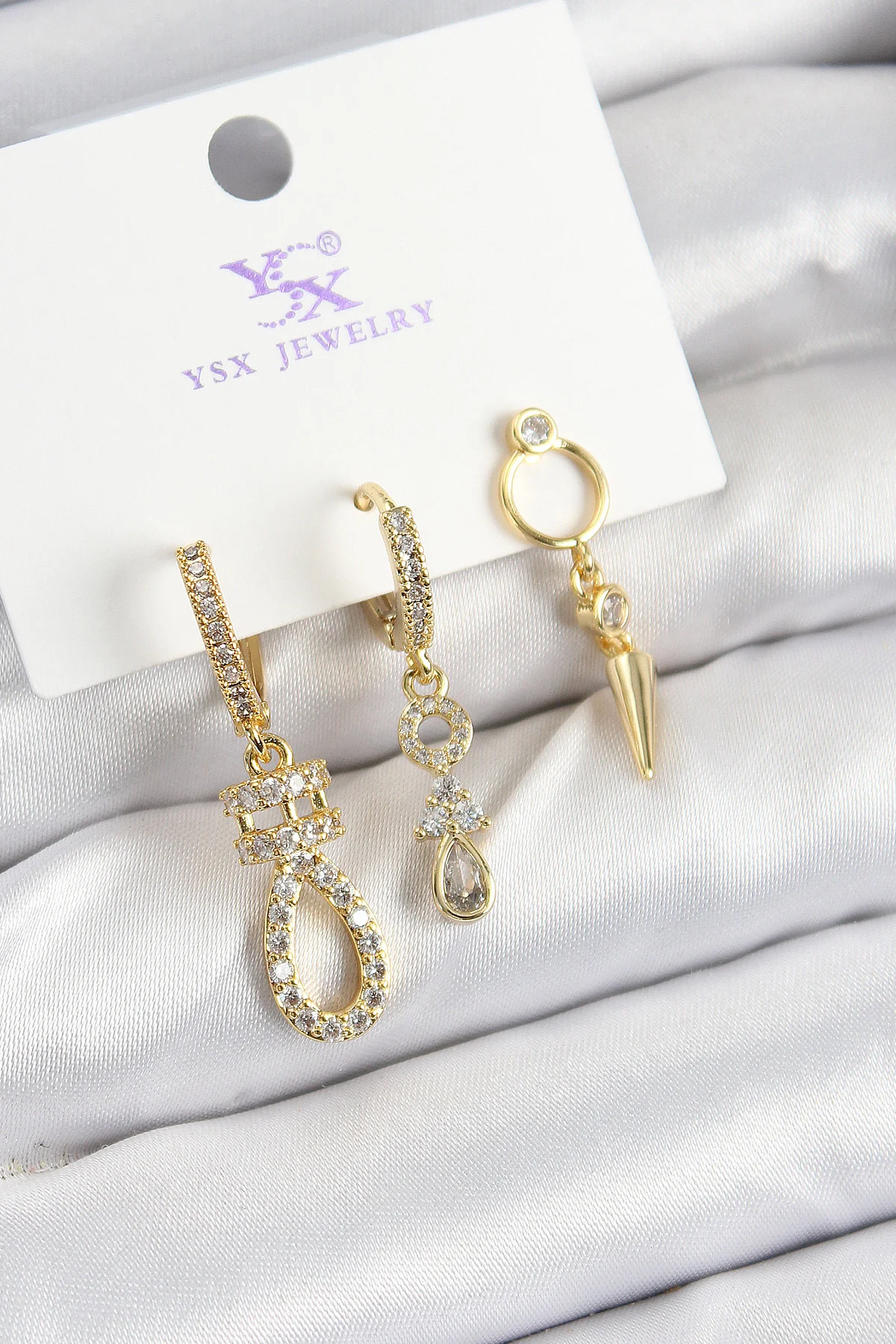 Tegan Pirinç Zİrkon Taşlı Sallantılı Model Gold Renk 3'lü Kadın Küpe TG27BKP10939