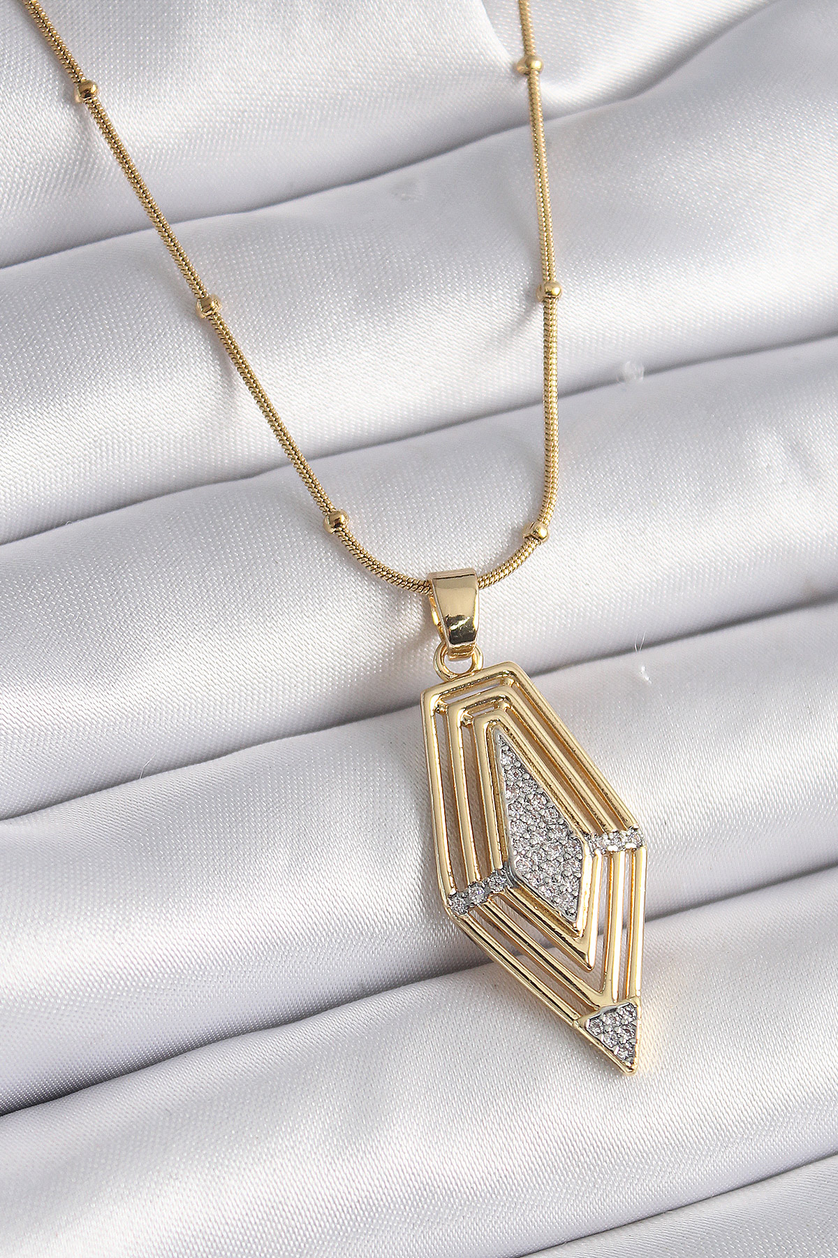 Tegan 316L Çelik Gold Renk Zirkon Taşlı Vintage Model Kadın Kolye TG27BKO9762