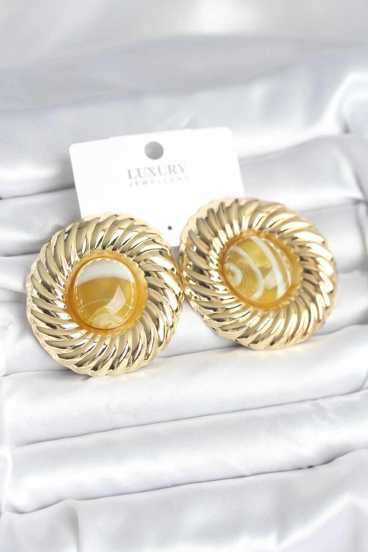 Tegan Pirinç Gold Renk Kehribar Boncuklu Vintage Kadın Küpe TG27BKP11387