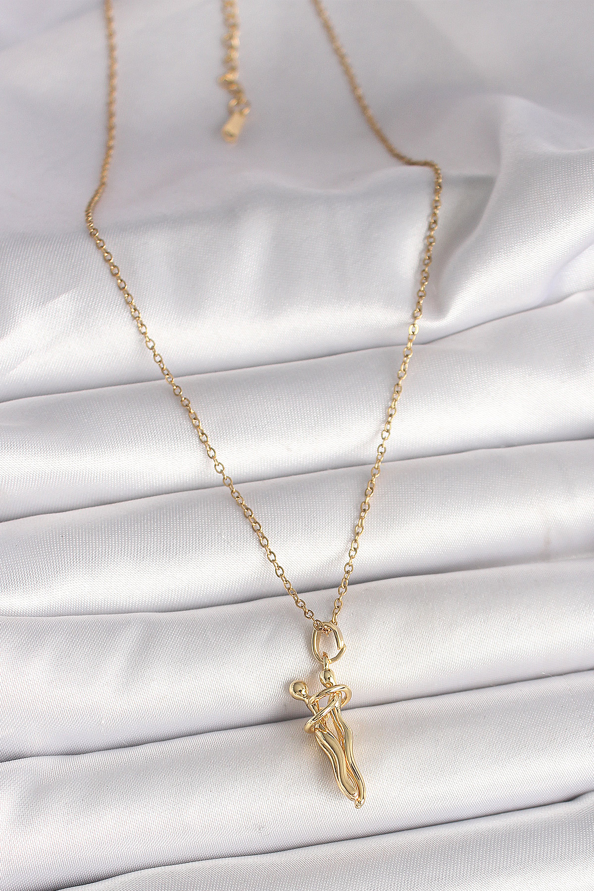Tegan 316L Çelik Gold Renk Zincir Sarılma Model Kadın Kolye TG27BKO9976