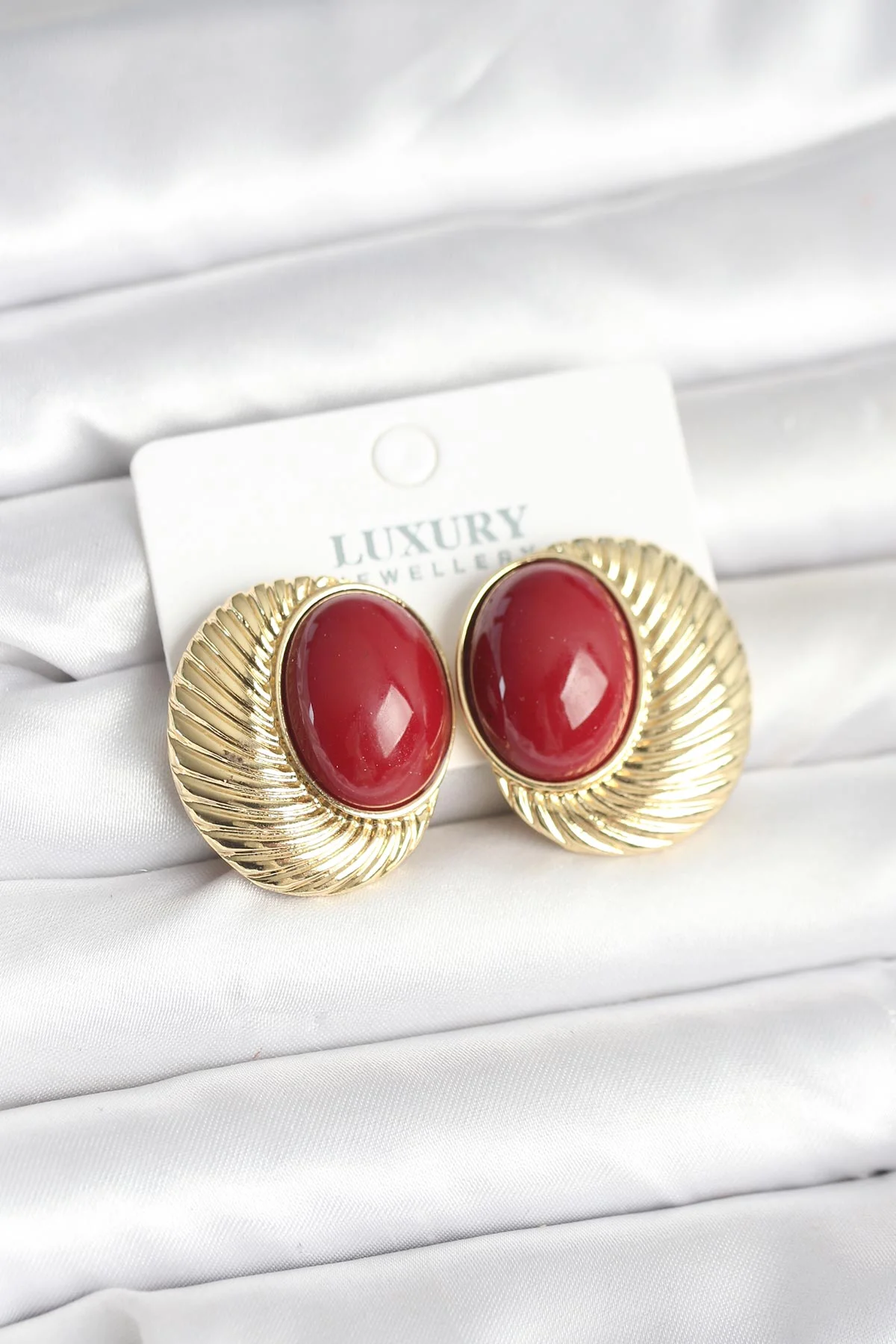 Tegan Pirinç Gold Renk Bordo Boncuklu Oval Vintage Kadın Küpe TG27BKP11391